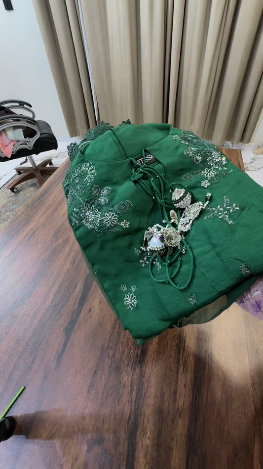 Teesq luxury embroided formal 3pc stitched(Emrled green?