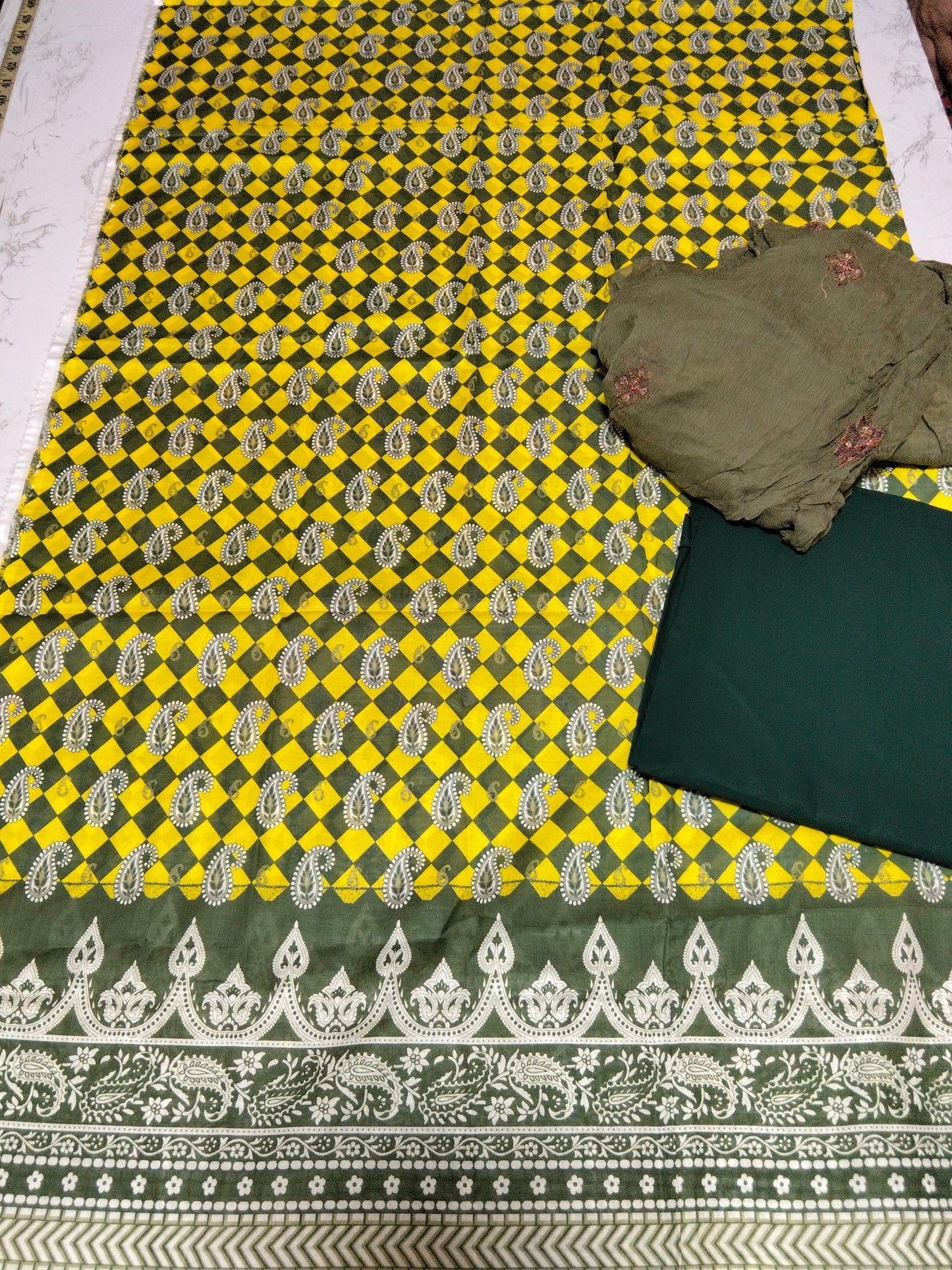 Sale printed lawn 2 PC with plain trouser+breeze embroided pure chiffon dupatta