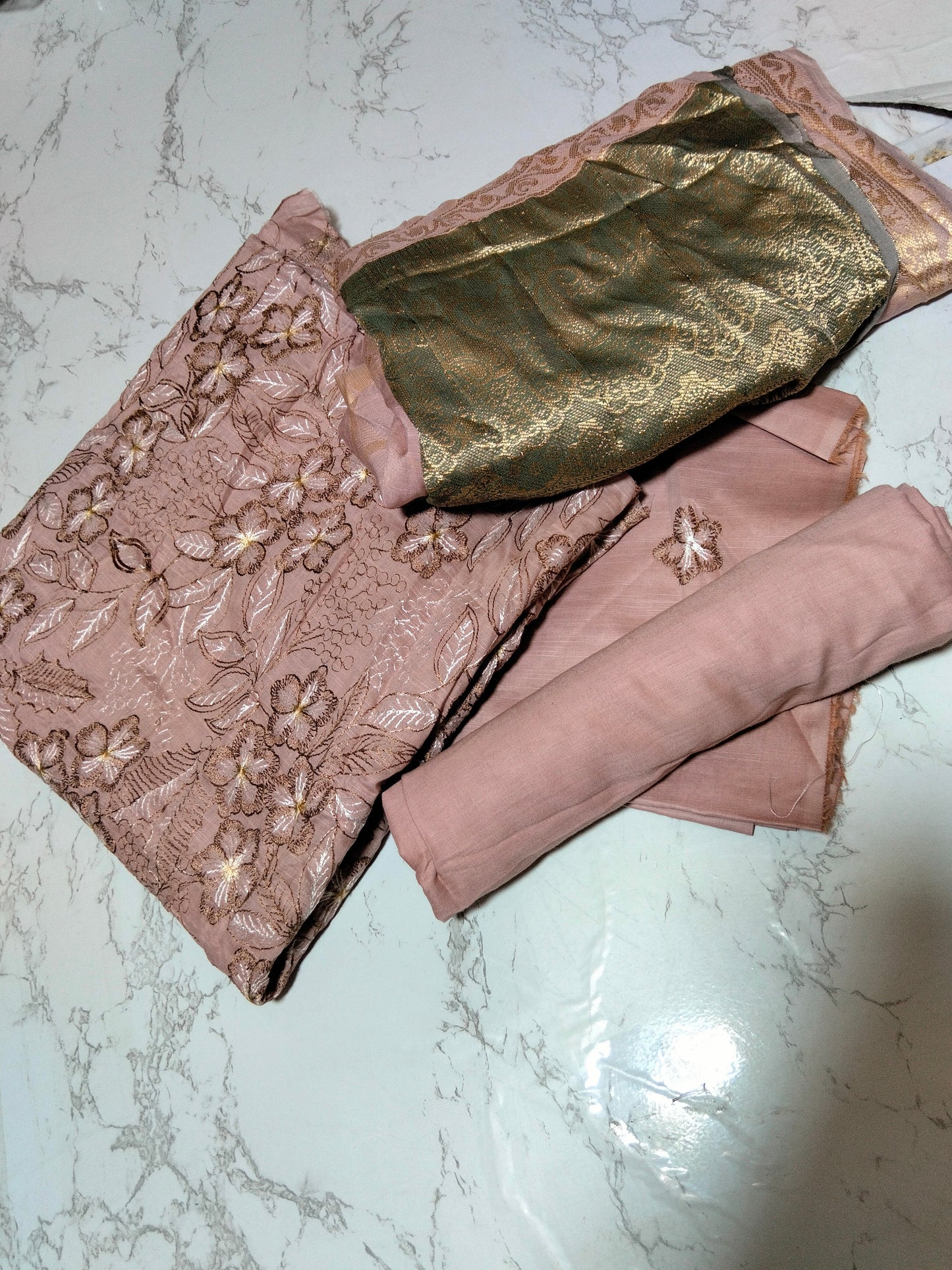 Sale embroided lawn 3pc