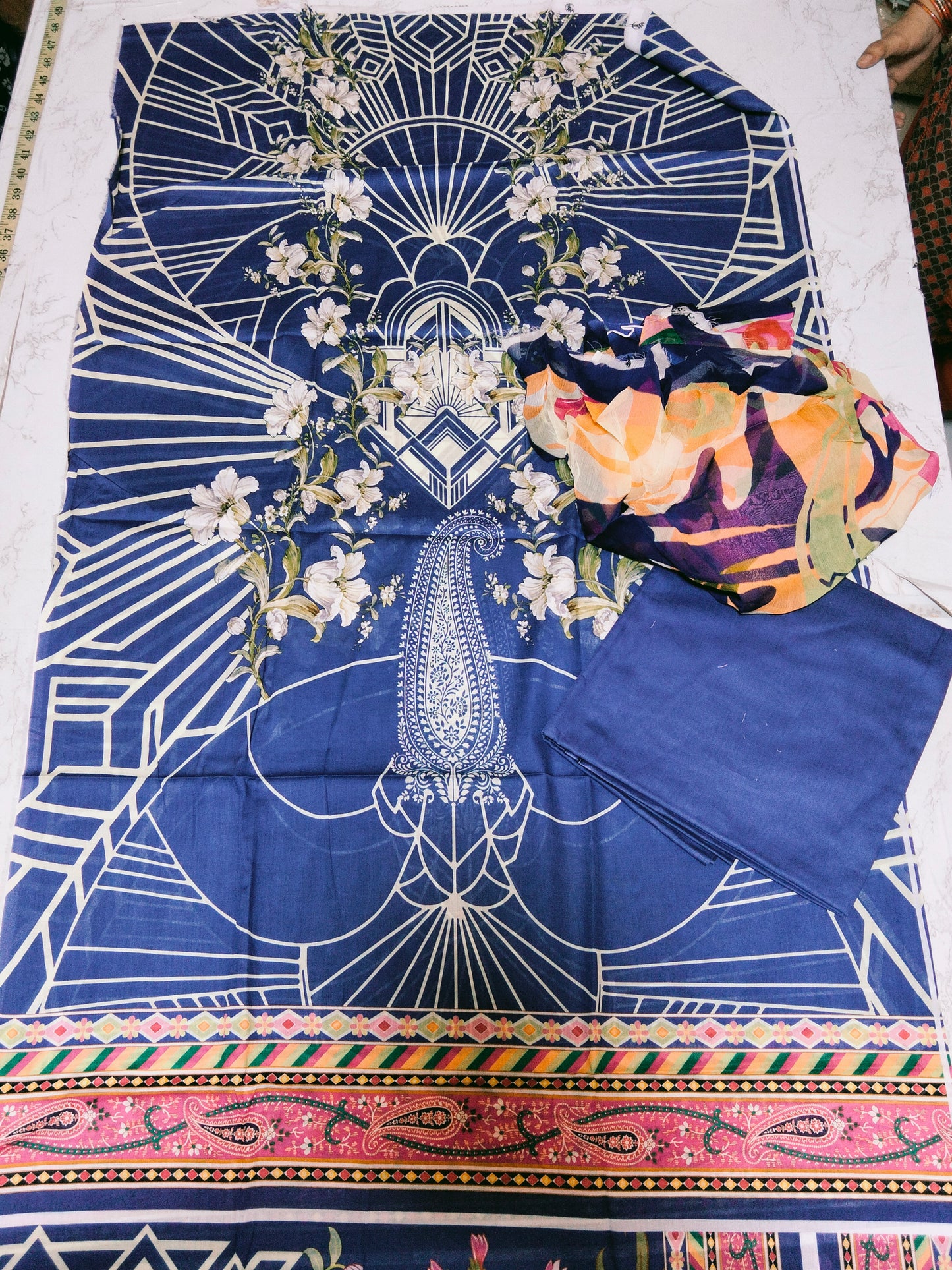 Sale Paltar  Luxury printed lawn 3Pc with dyed cotton trouser and  pure crinkle chiffon dupatta