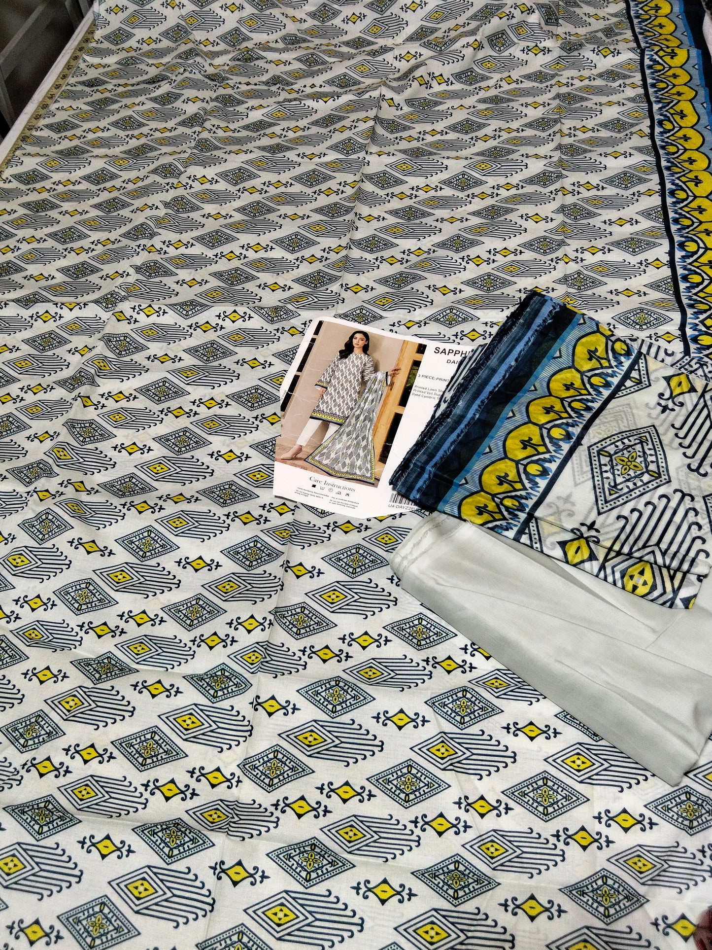 Sale printed lawn 3pc