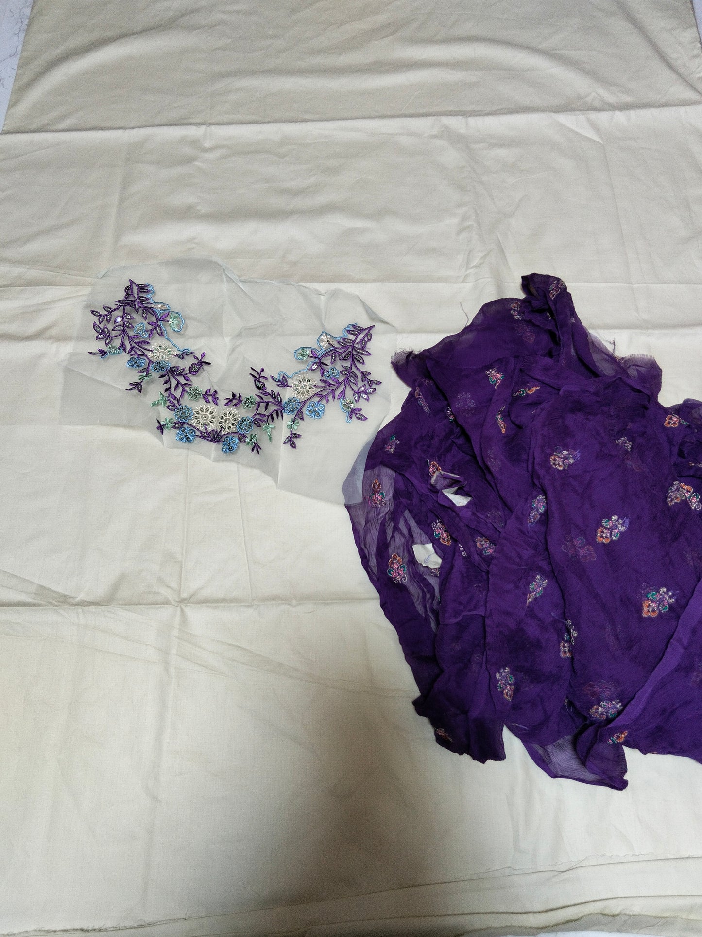 Sale plain Lawn 2pc+Breeze pure Chiffon Embroidered Doppta