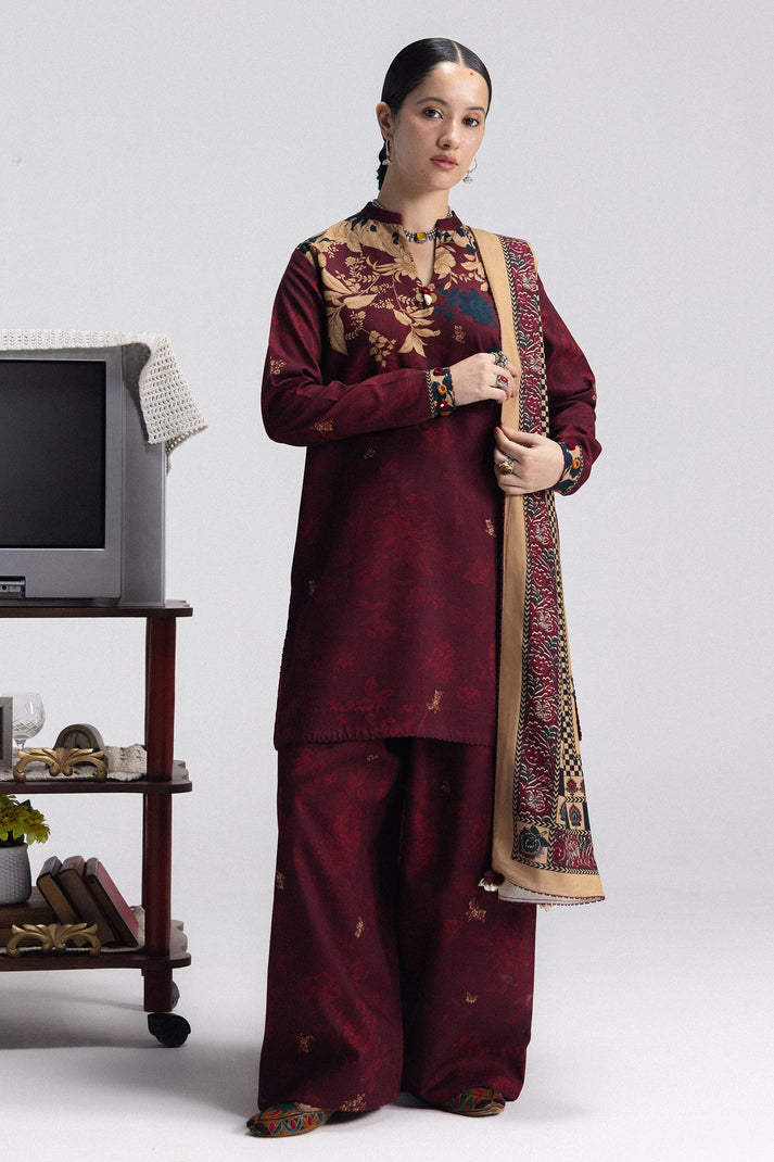Coco prints by Zara shahjhan  IRIS-8A printed linen 3pc