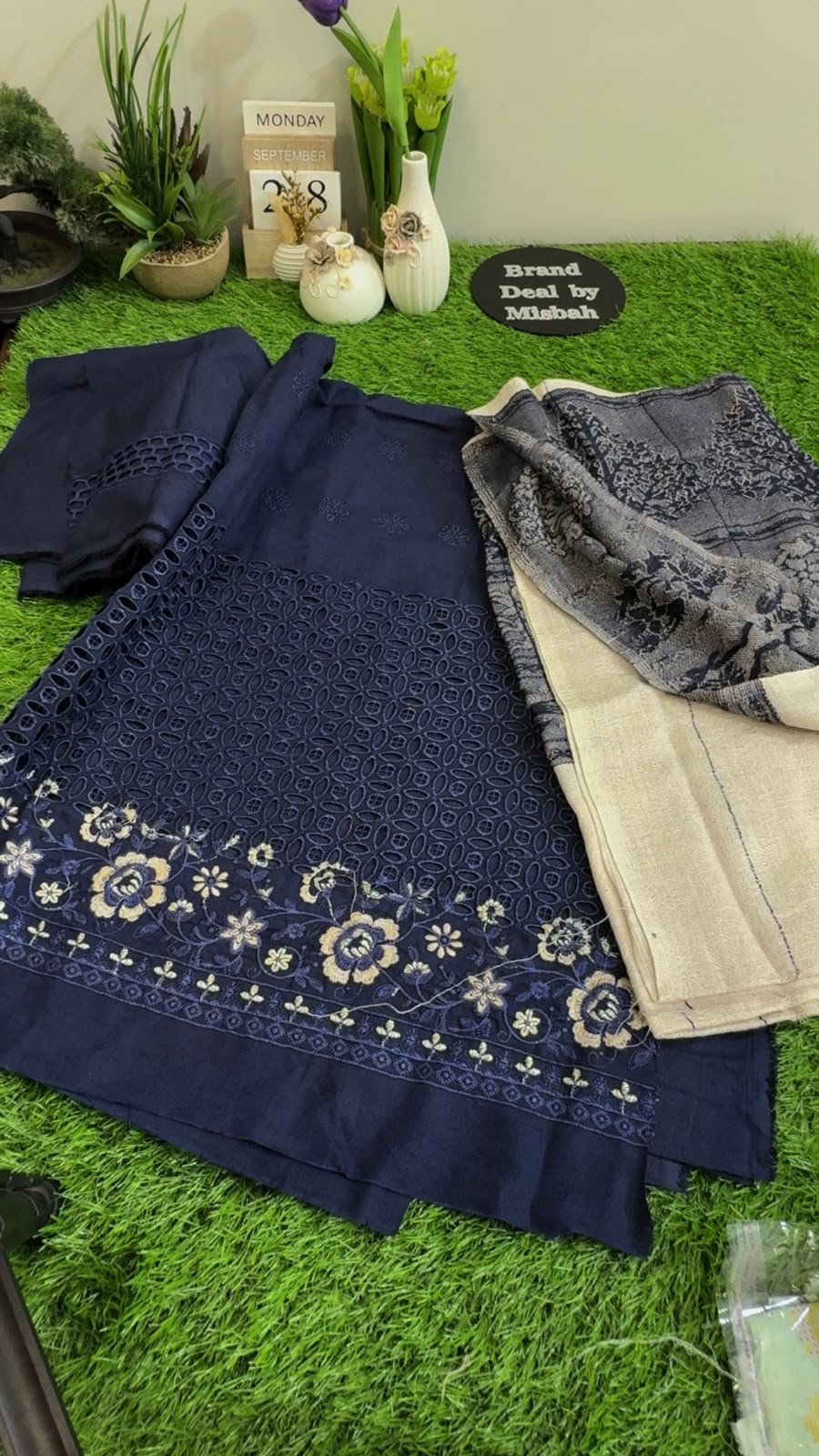 Winter embroidered 3pc