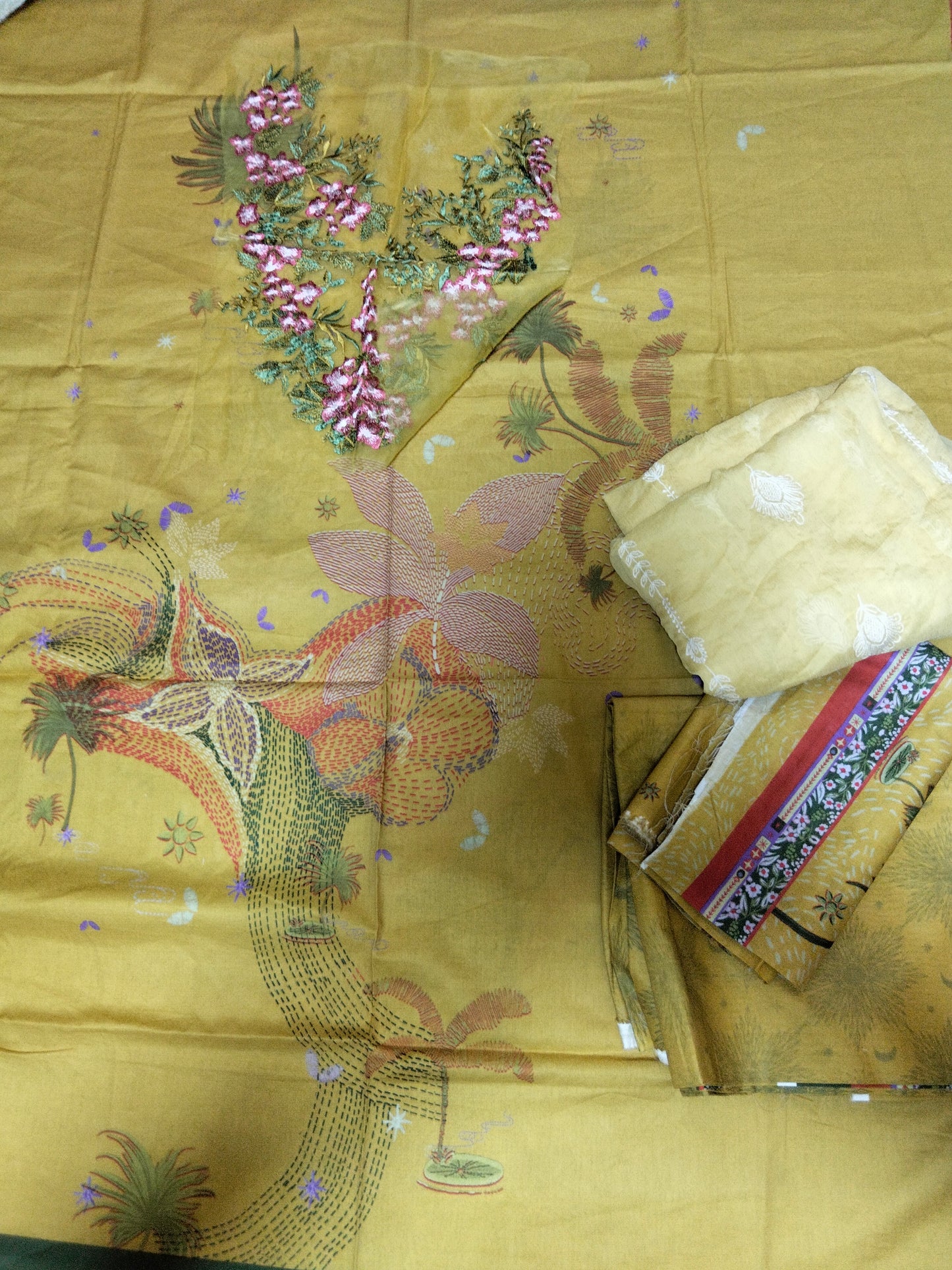 Sale Mushq printed lawn 2pc+ breeze embroided pure chiffon dupatta