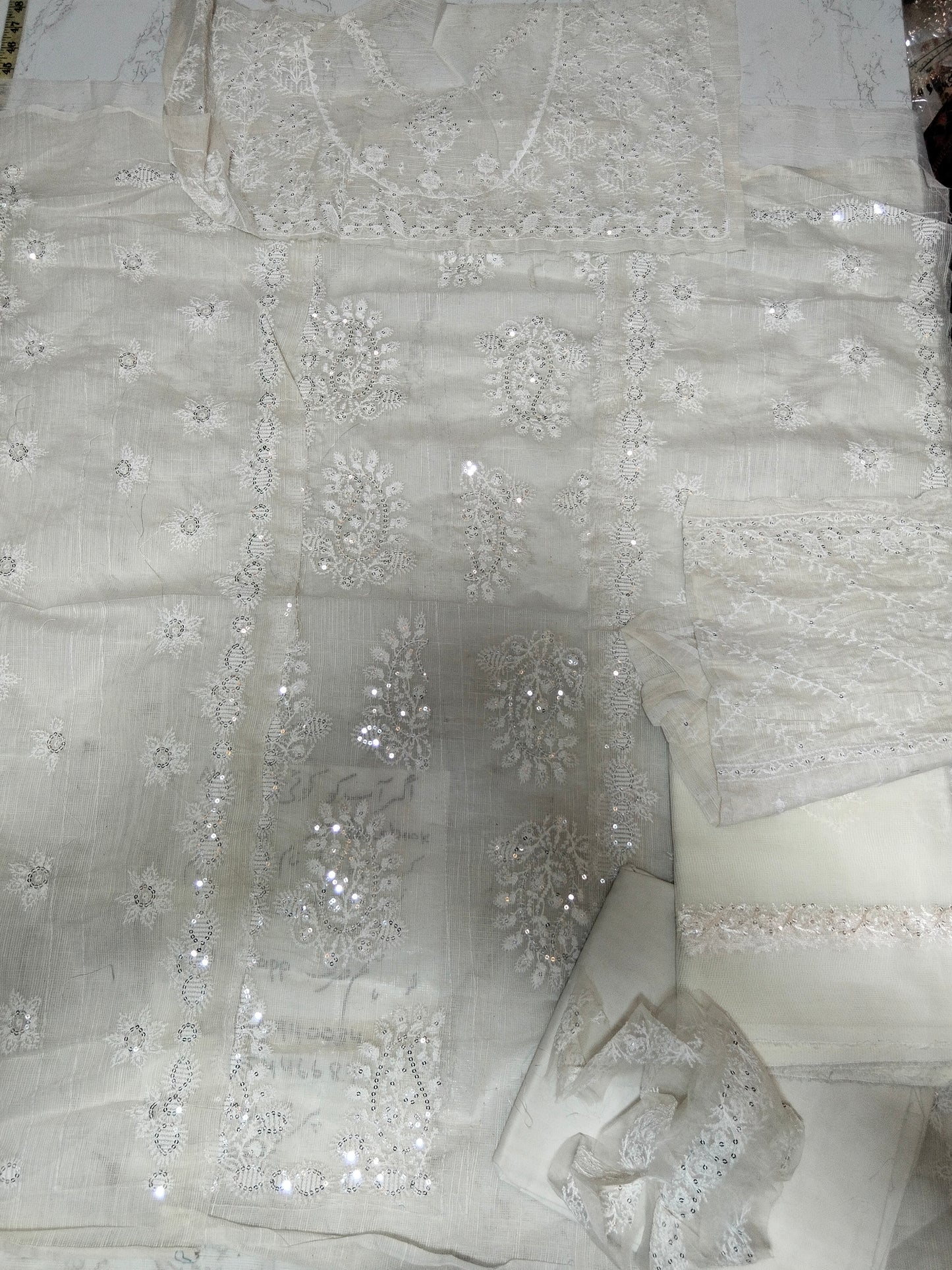 Sale Sana safinaz Khdi net embroided 3pc with plain trouser