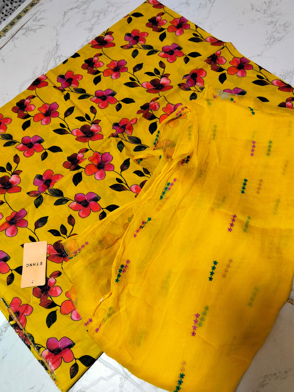 Sale printed lawn 2 PC+breeze embroided pure chiffon dupatta