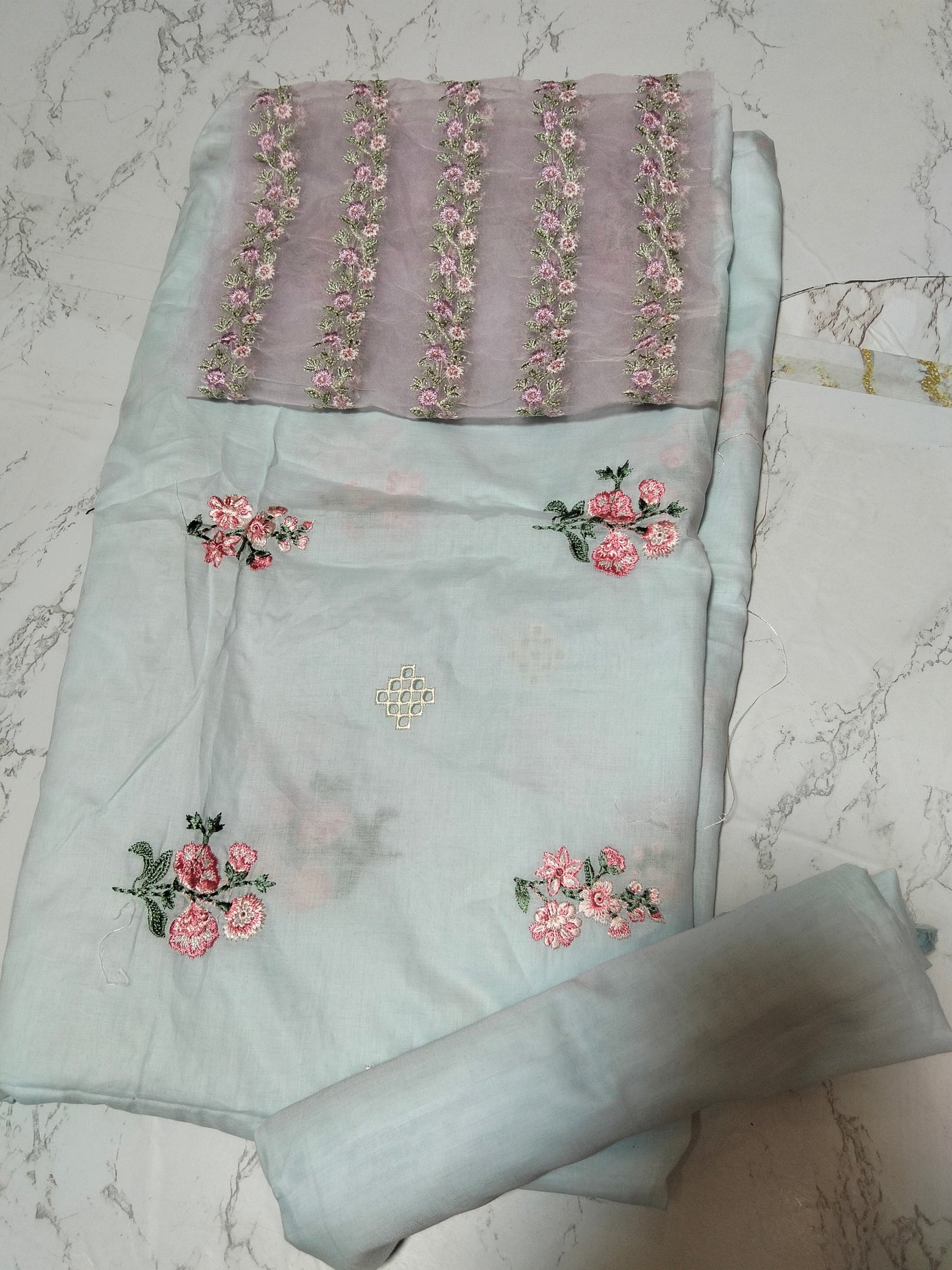 Sale Qalamkar embroided lawn 2pc