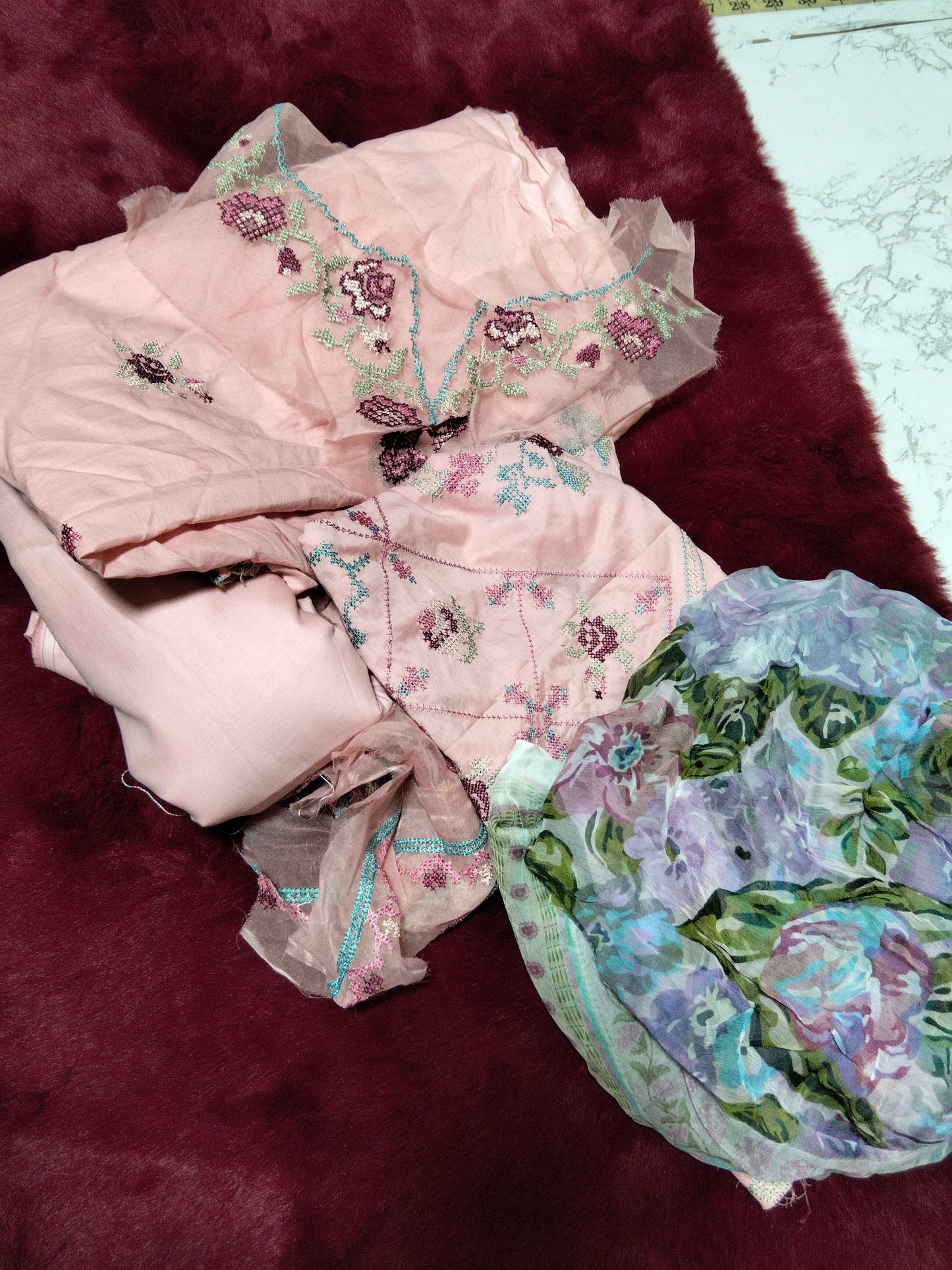 Sale Zara Shahjanan Embroided lawn 3pc back missing with printed pure chiffon dupatta