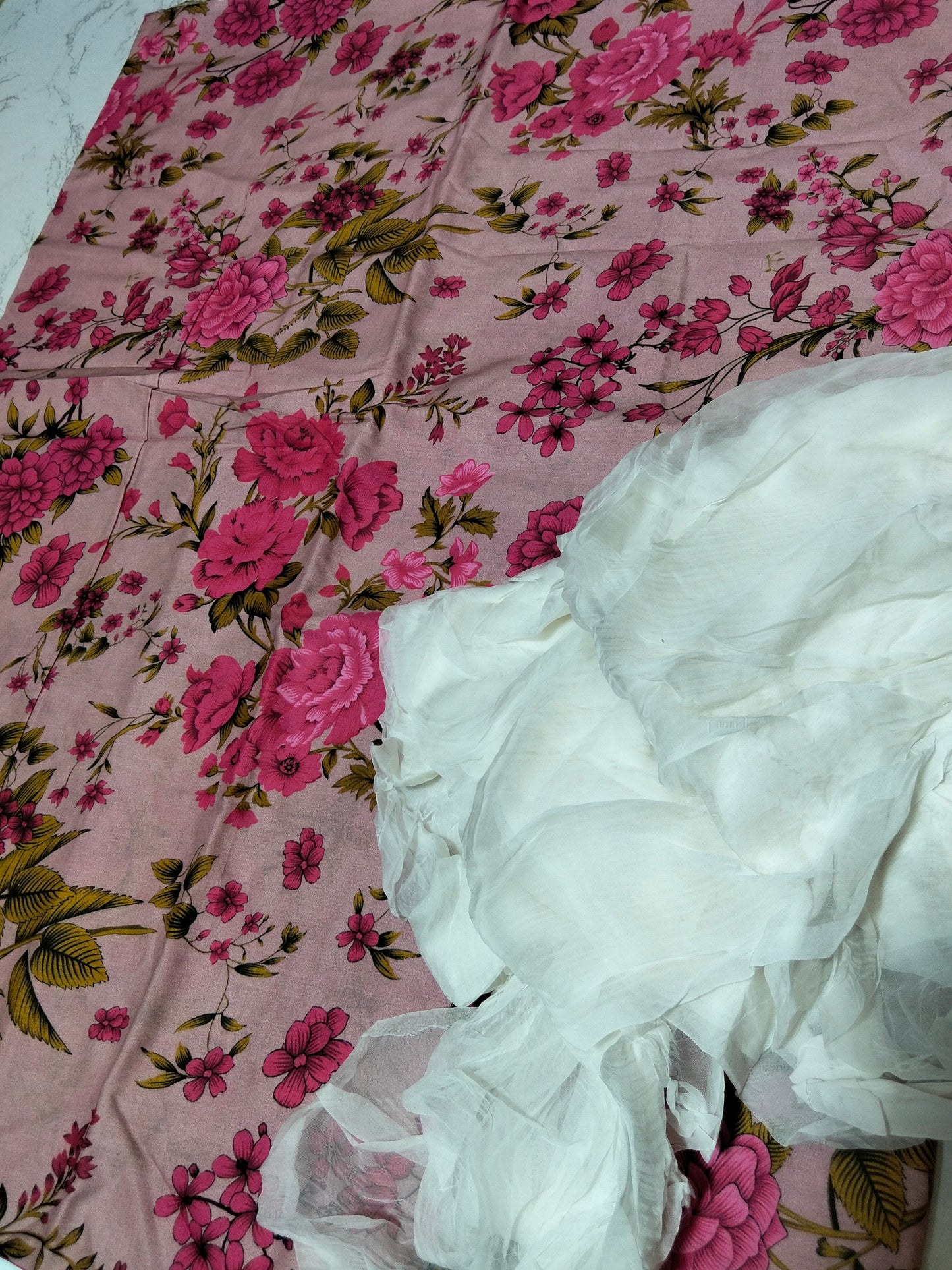 Sale printed lawn 2pc + pure medium silk dupatta