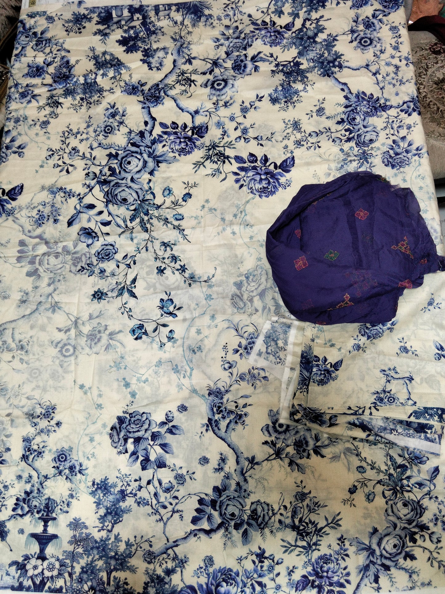 Printed lawn 2pc+breeze embroided pure chiffon dupatta