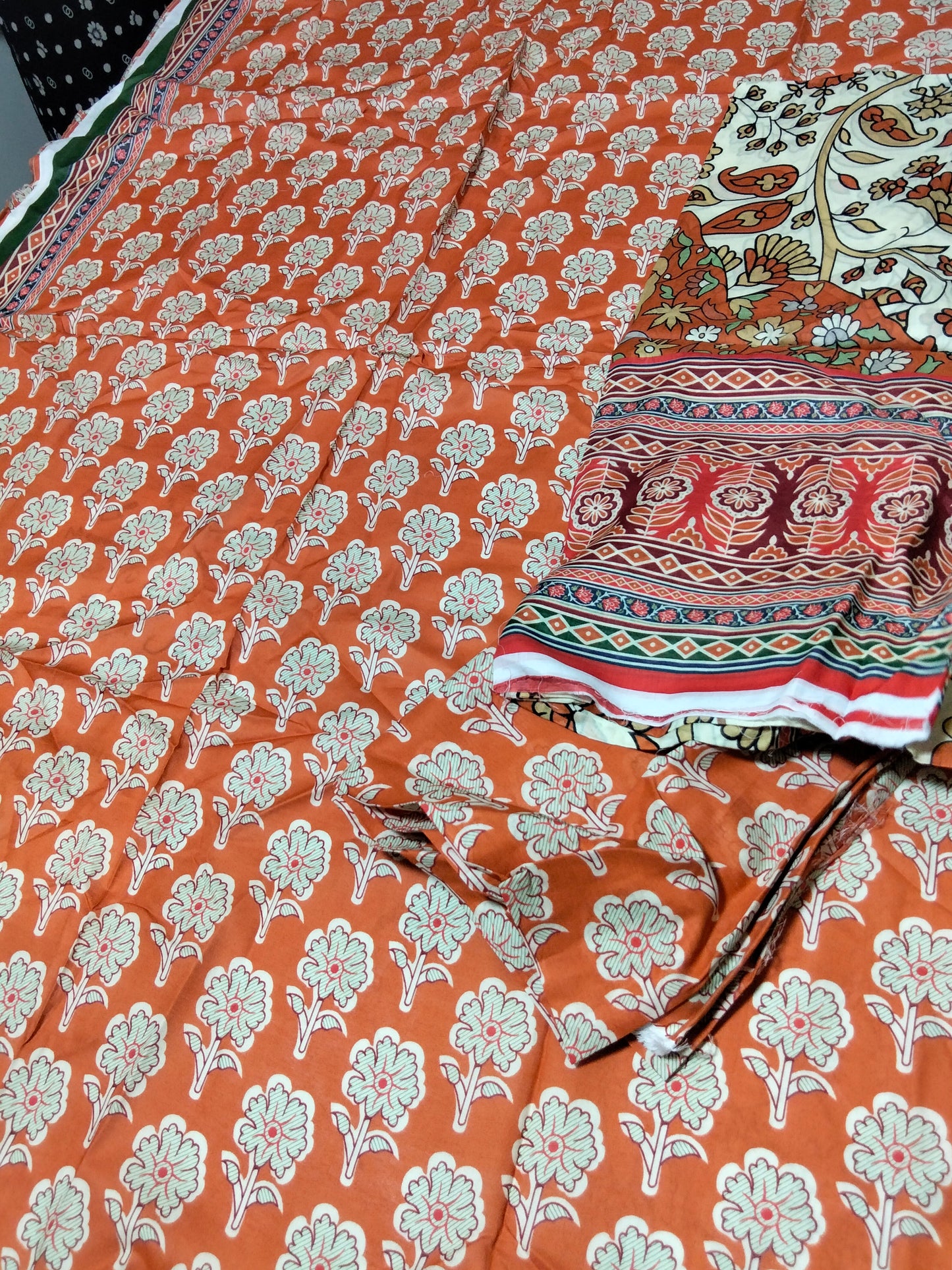 Sale  safwa  printed lawn 2pc shirt and dupatta