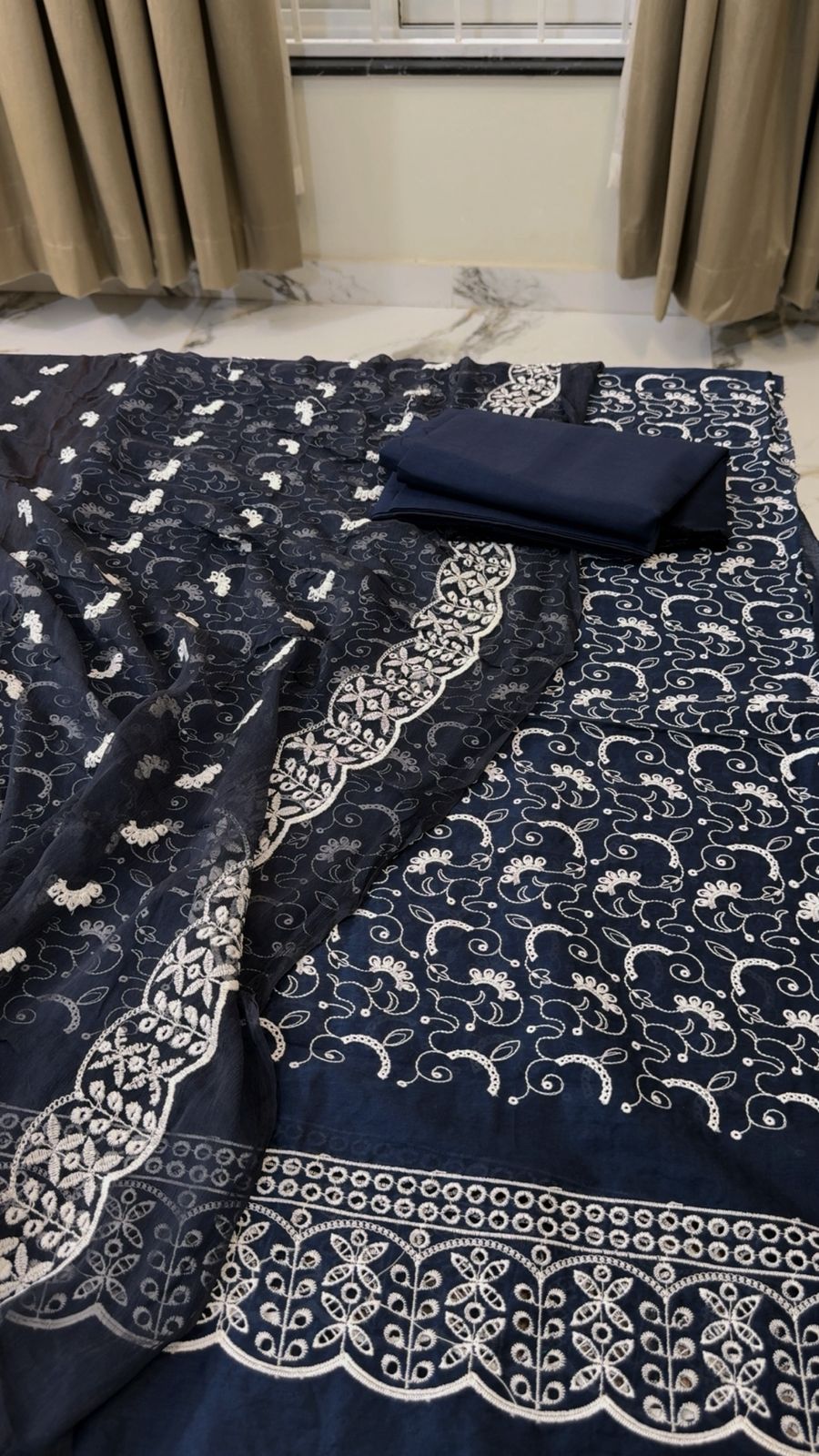Riaz arts embroided chiken kari with pure chiffon duppata 3pc