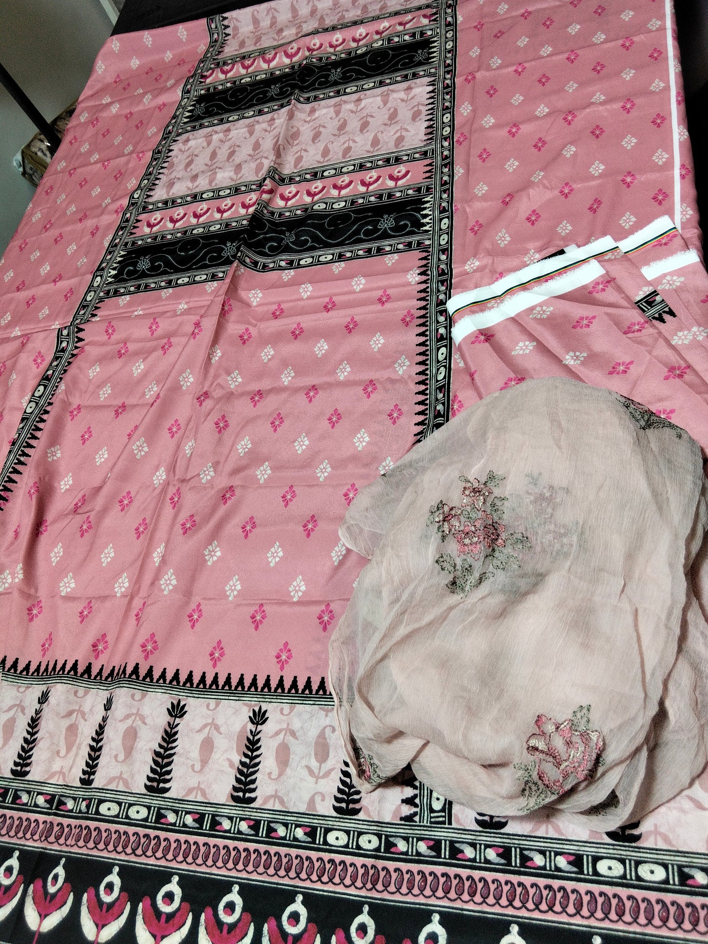 Sale printed shirt of silk + breeze embroided pure chiffon dupatta