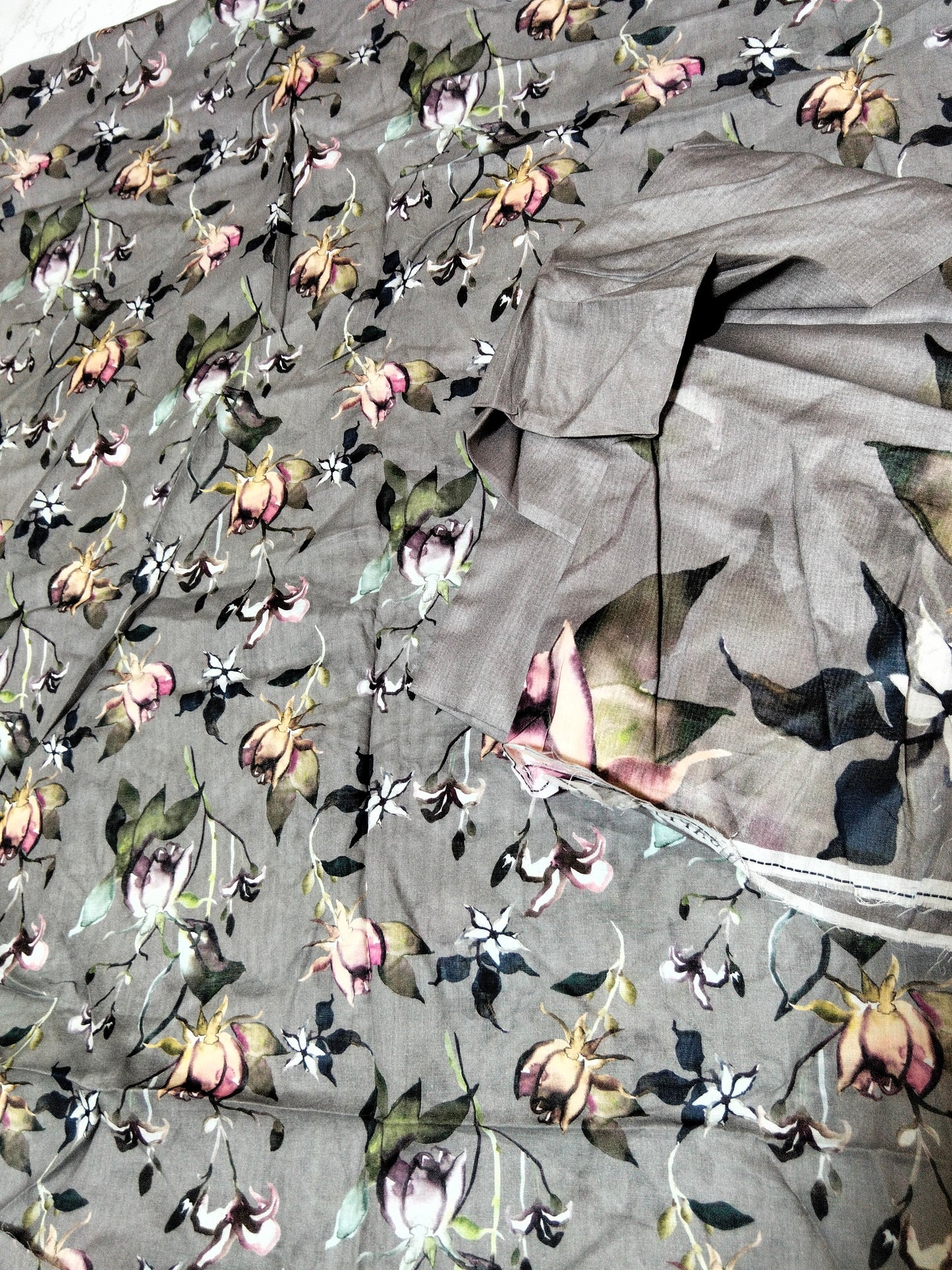 Sale lawn printed 3pc