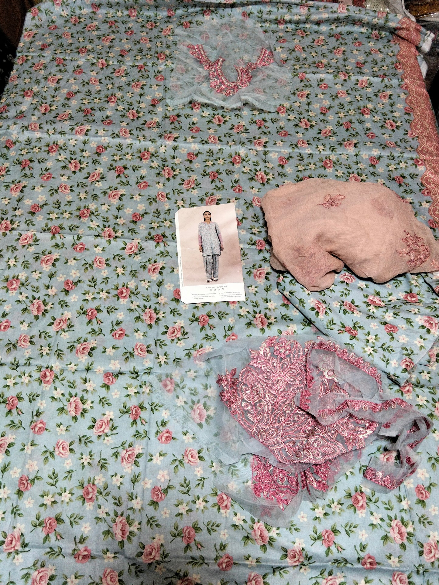 Sale Sapphire printed lawn 2pc with embroided neckline +breeze embroided pure chiffon dupatta