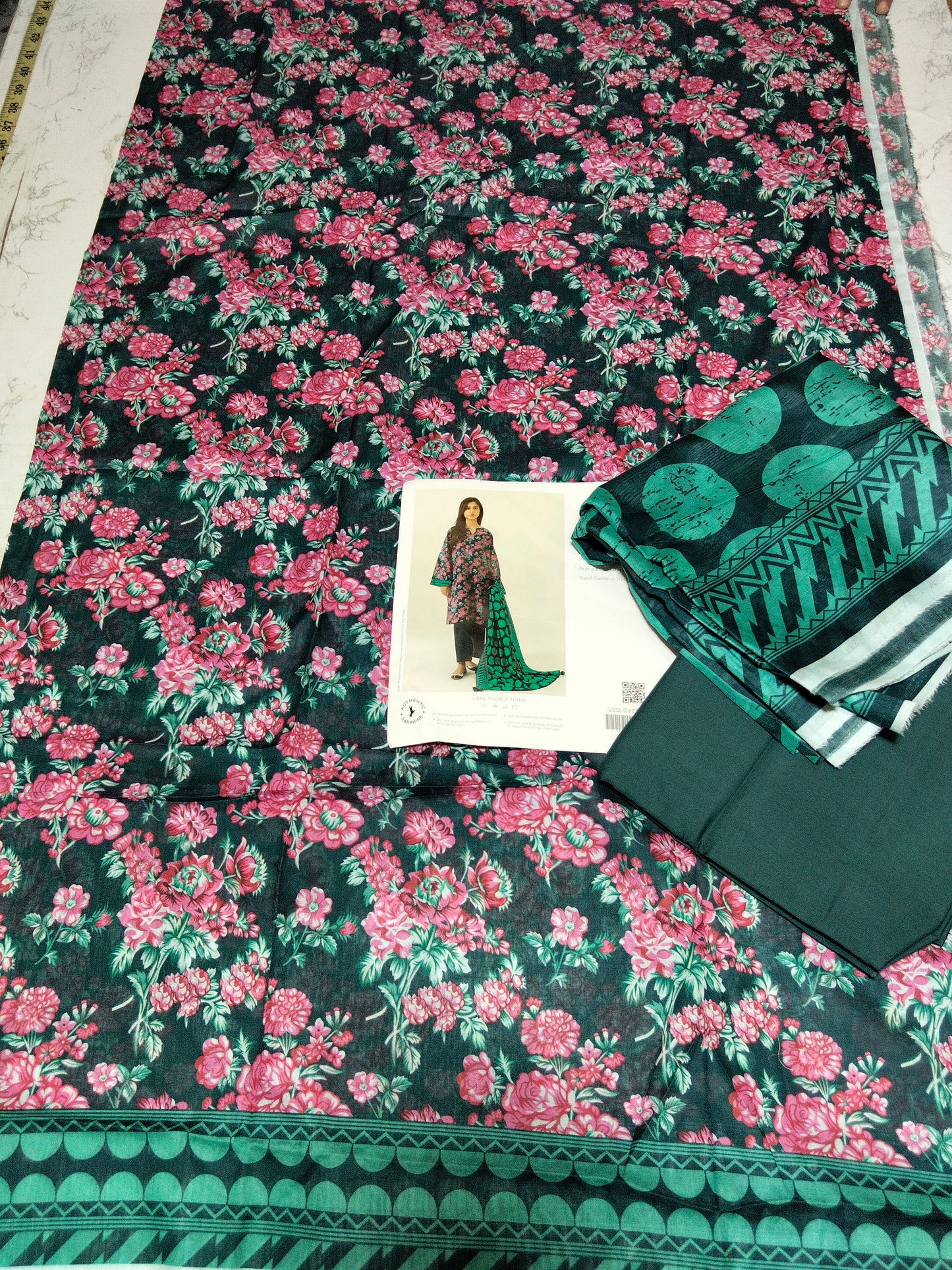 Sale printed lawn 3pc premium fabric