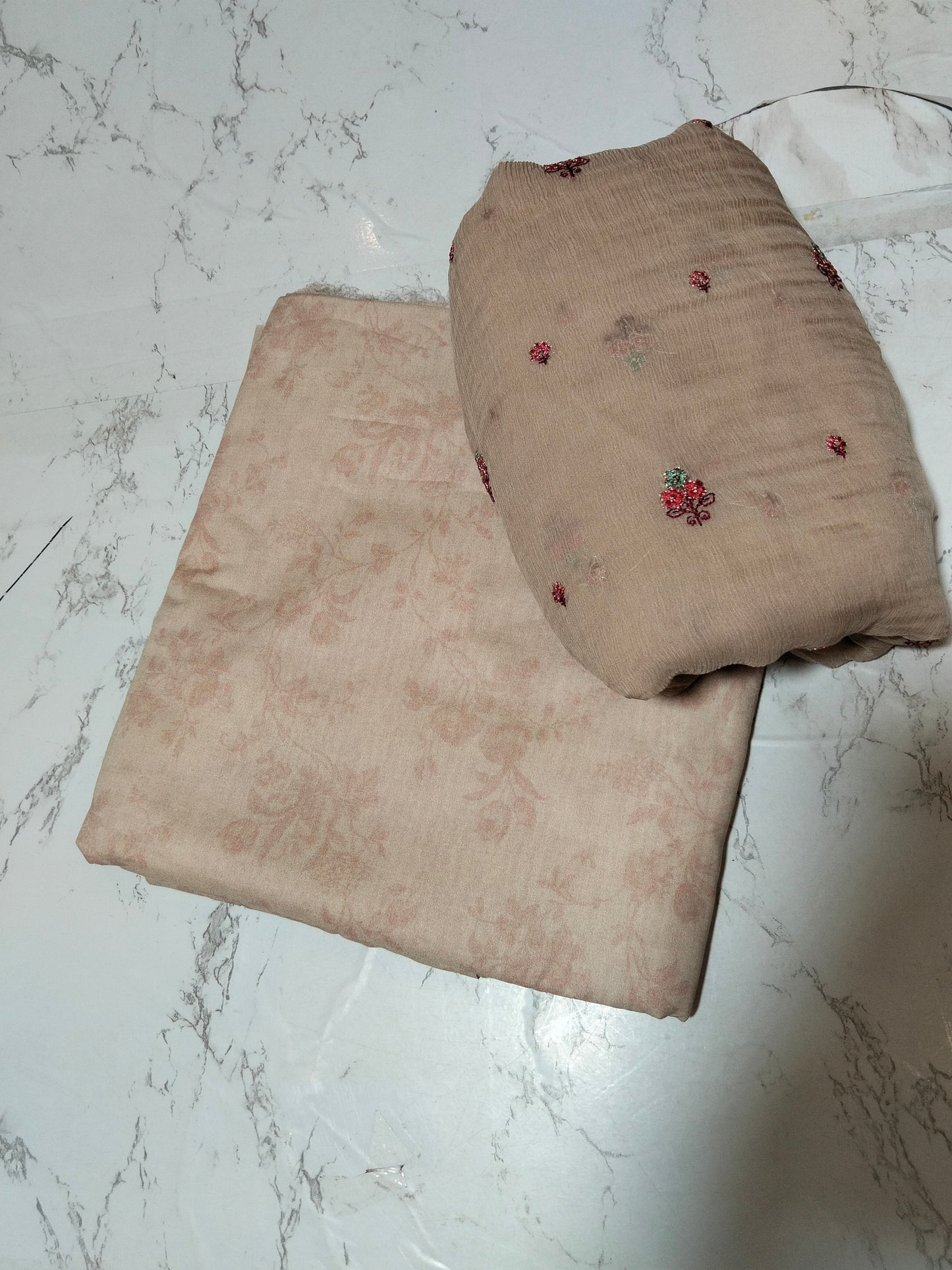 Sale printed lawn 2pc+ breeze embroided pure Chiffon Dupatta