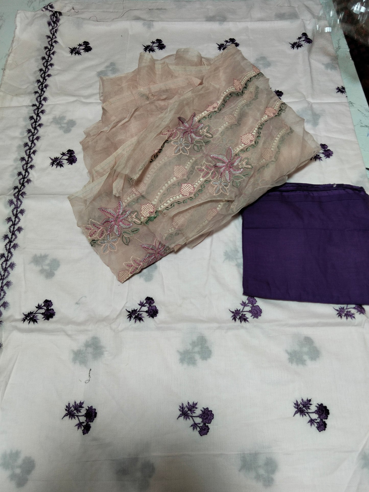 Sale Embroidered lawn 2pc +embroidered dupatta