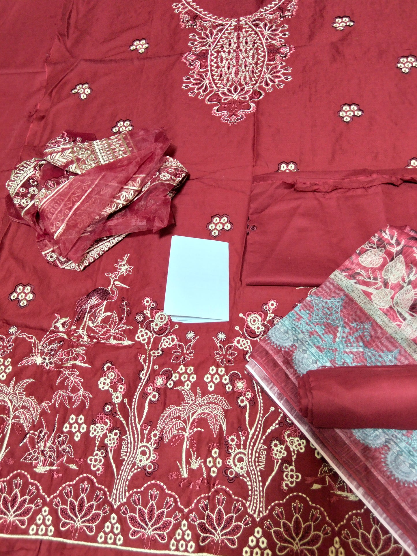 Sale wirsa embroided lawn 3pc with embroided patches