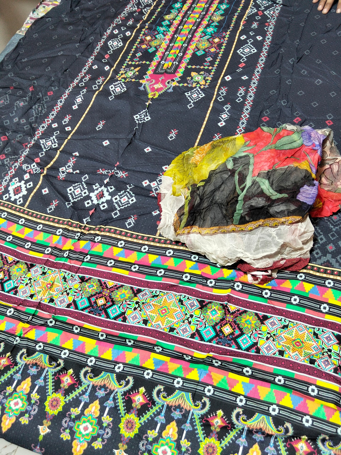 Sale Gul Ahmed Printed Linen Shirt+Pur Chiffon dupatta