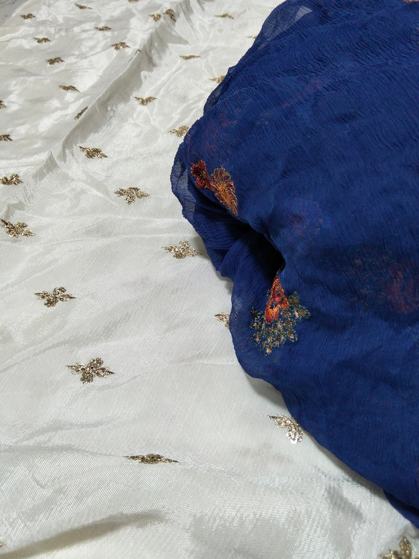 Sale Embroidered Raw silk shirt+Breeze pure chiffon Embroidered Dupatta