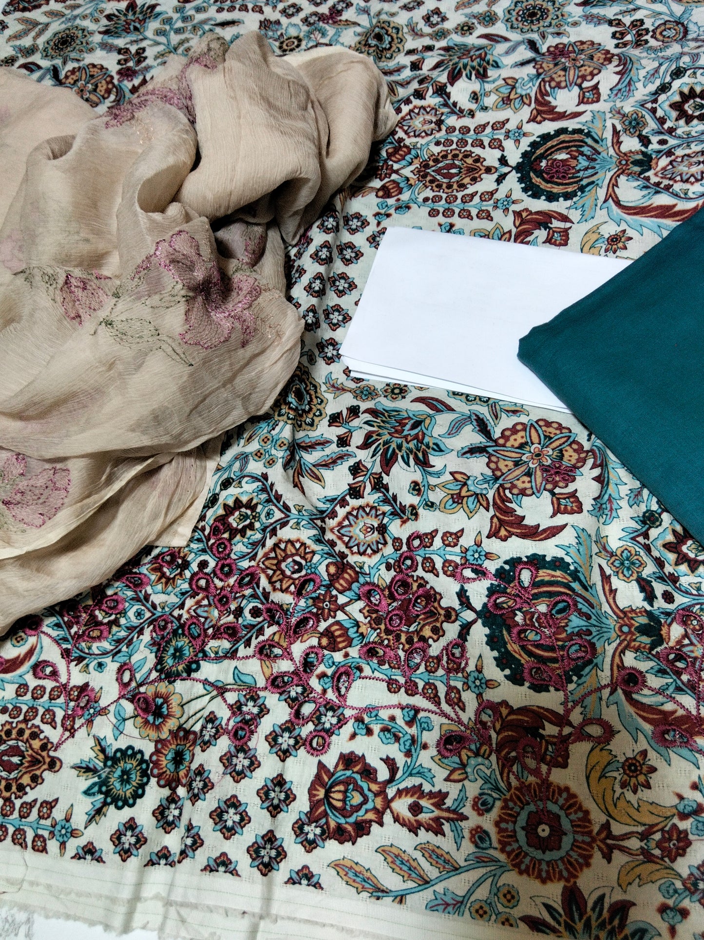 Sale embroided lawn 2pc with plain trouser + breeze embroided pure chiffon dupatta