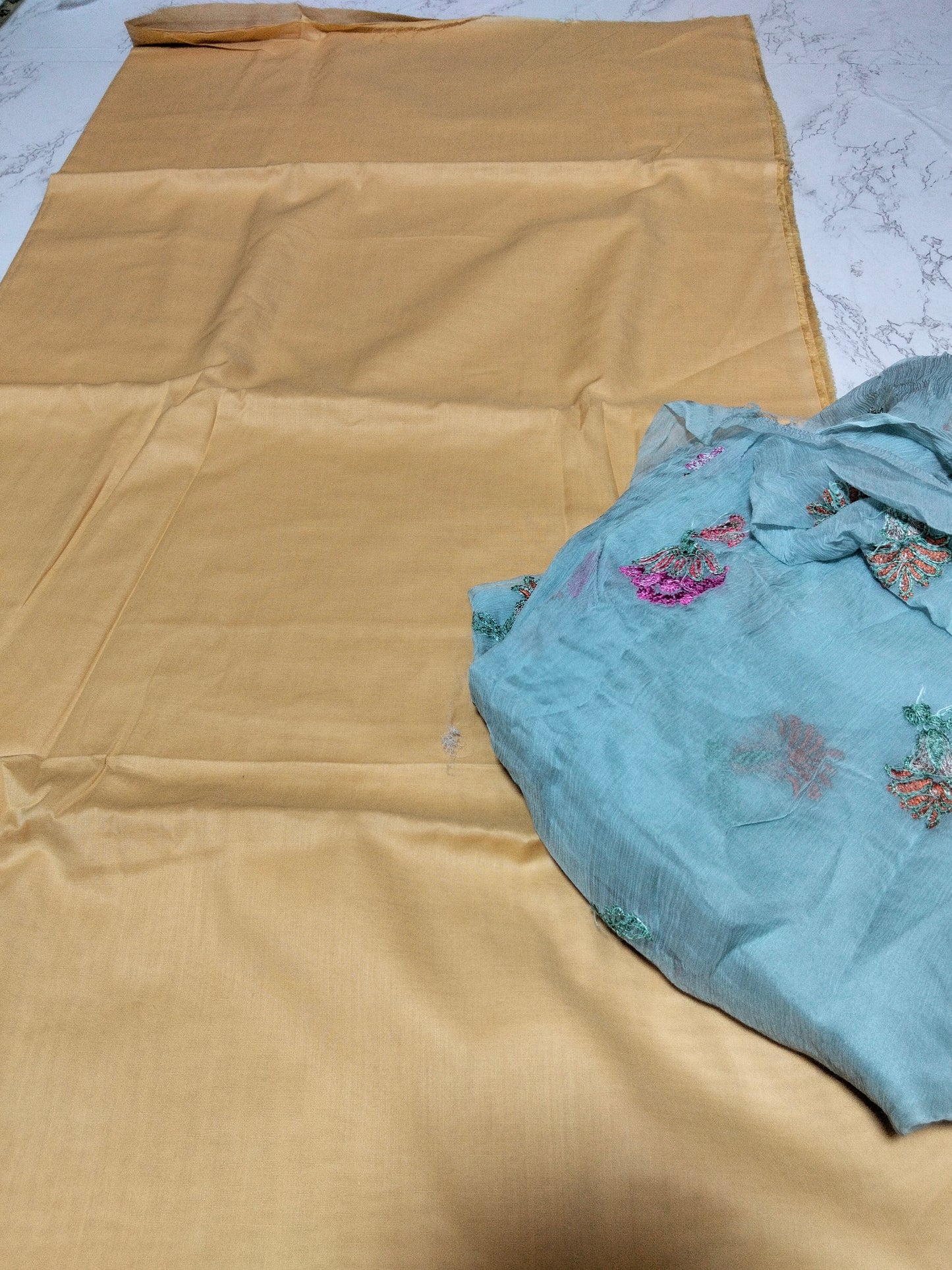Sale plain lawn 2pc + breeze embroided pure chiffon dupatta