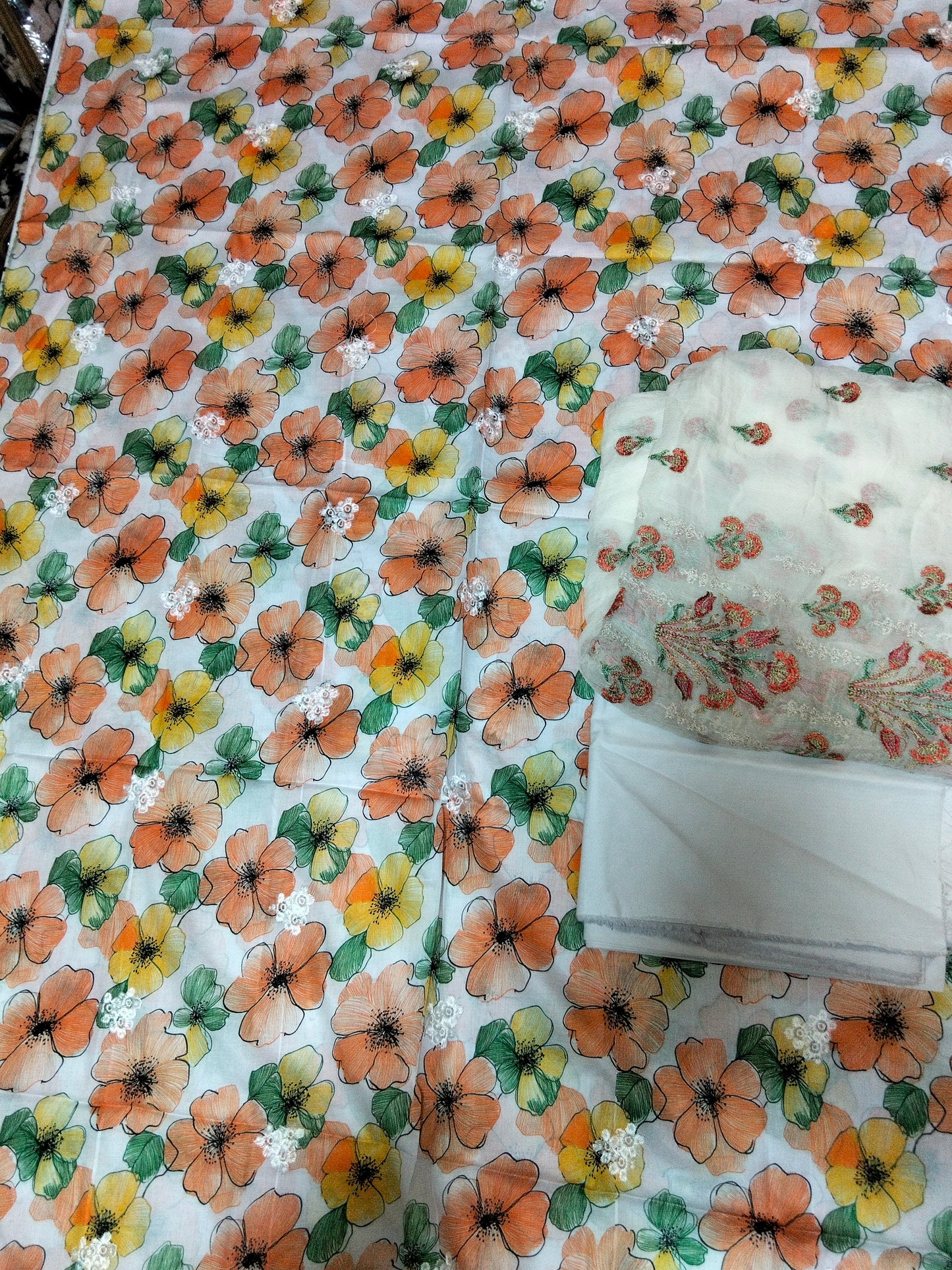 Sale printed lawn 2pc+breeze embroided pure chiffon dupatta
