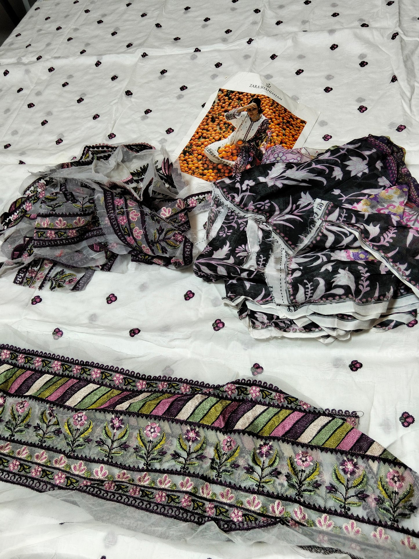 Sale Zara Shahjanan Embroidered Shirt with Chiffon dupatta and Embroidered Patches