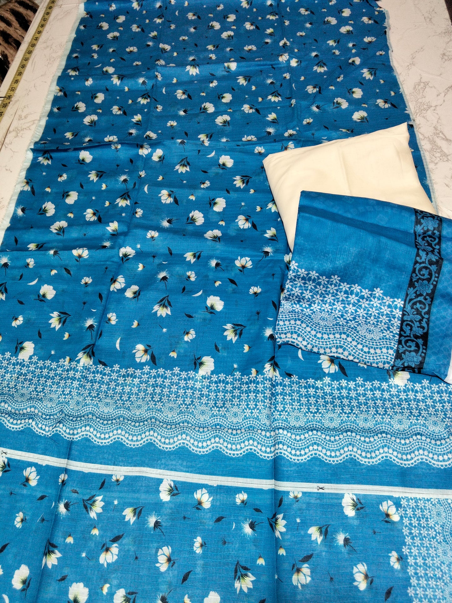 Sale printed lawn 3pc with plain trouser