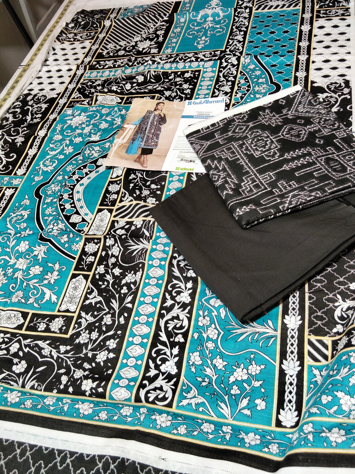 Sale Gul Ahmed Printed Khaddar 3 PC