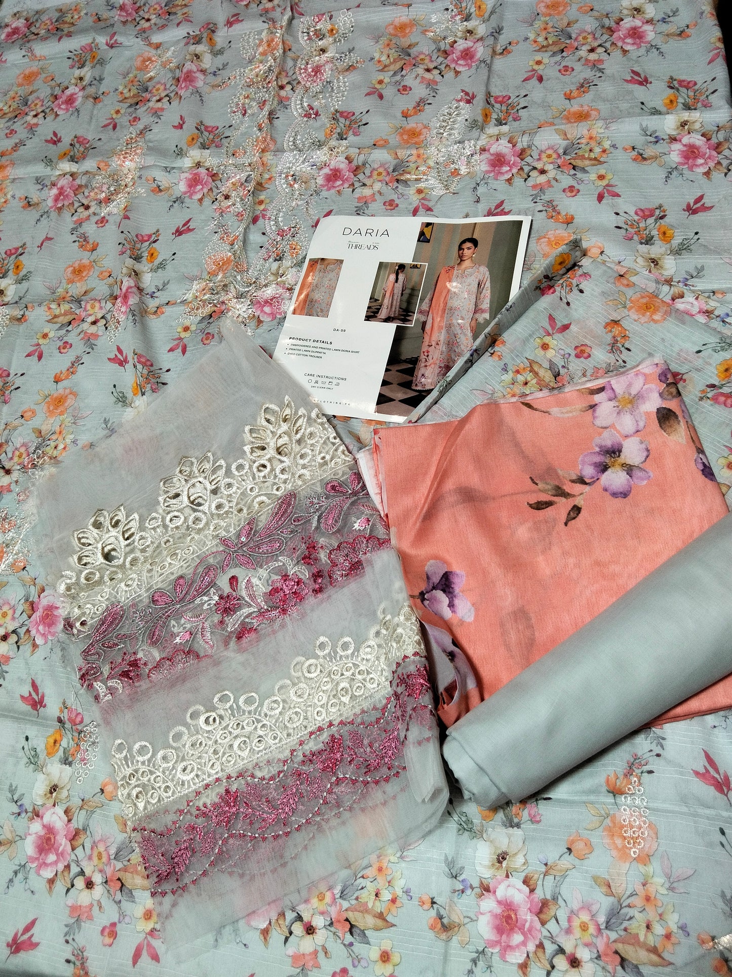 Sale Daria embroided lawn 3pc