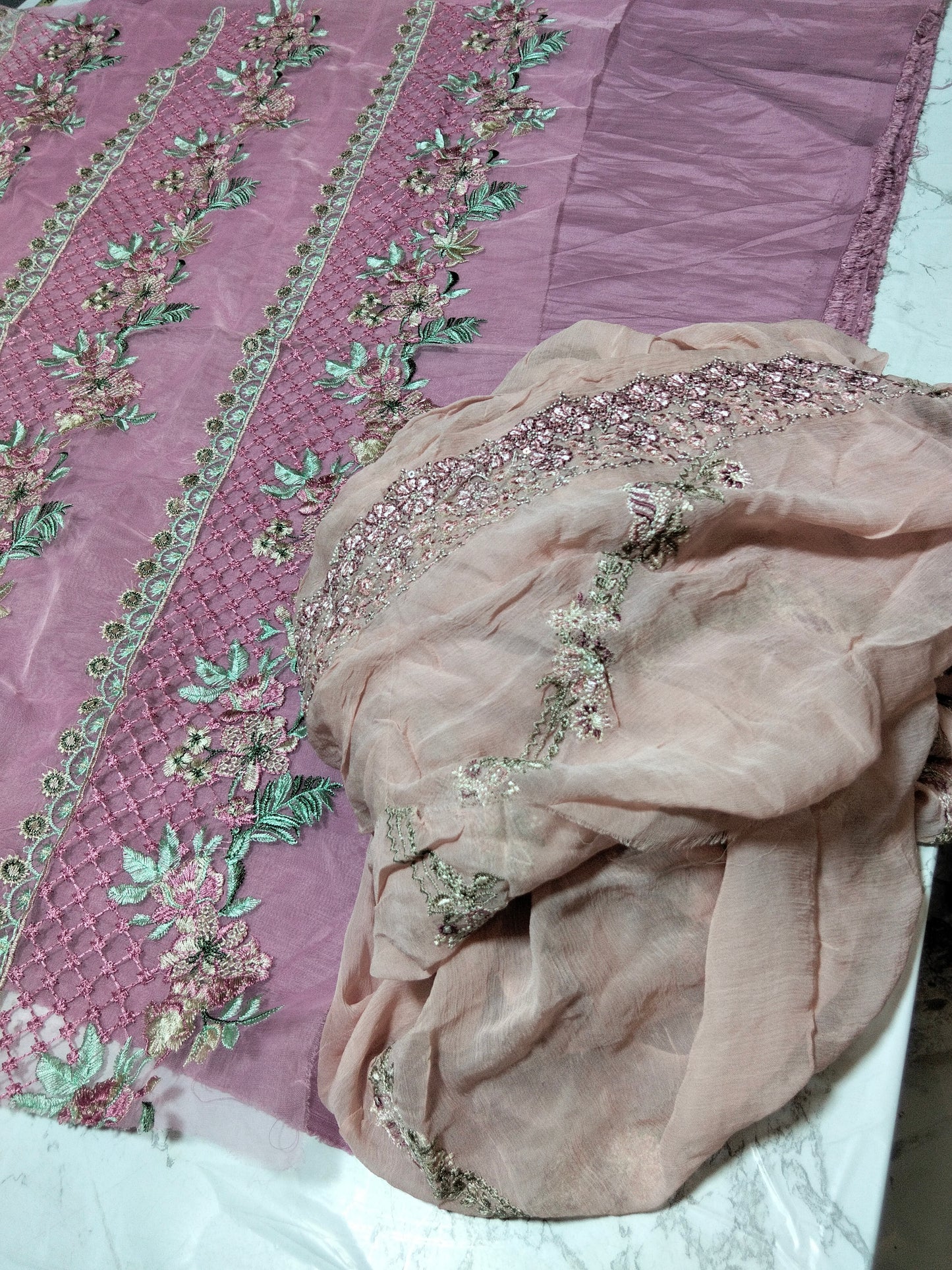 Sale Raw silk 2pc with embroidered Patch+Breeze embroidered pur chiffon dupatta