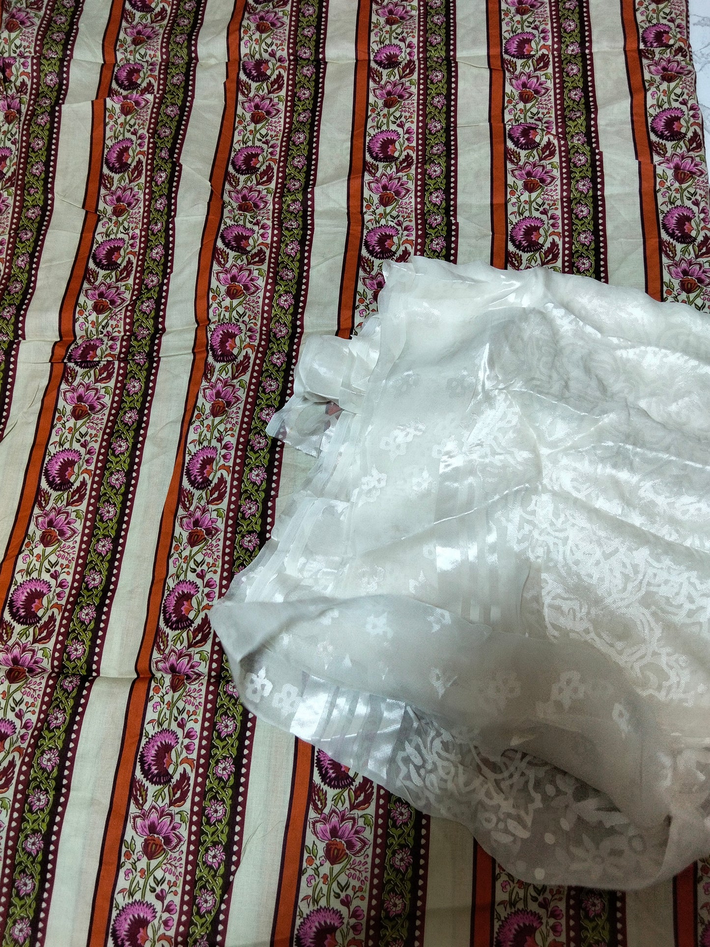 Sale printed lawn 2pc+ dupatta