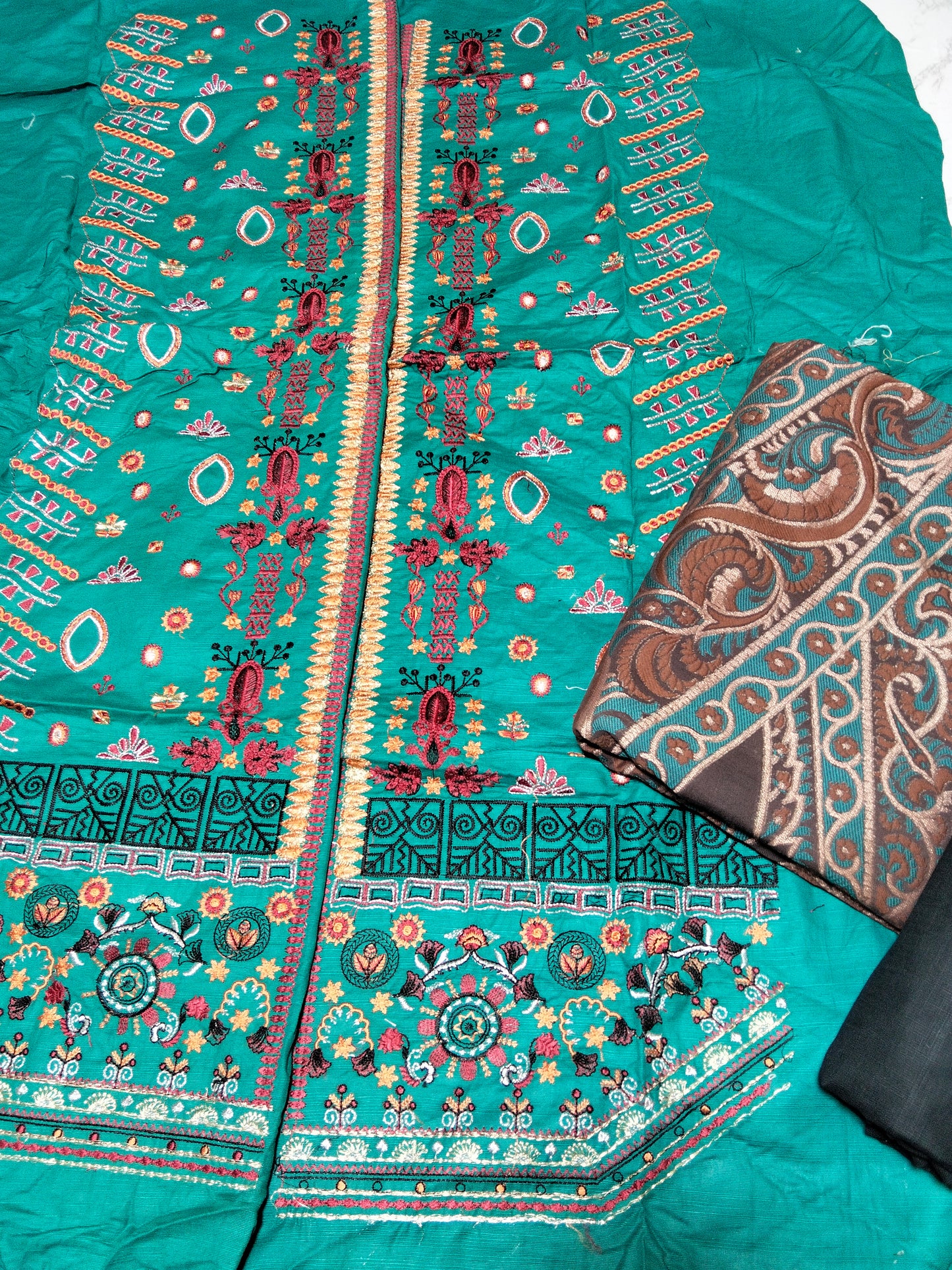 Sale  Saira Rizwan embroided khadar shirt  with plain black trouser and jacqaurd shawl (complete 3pc) winter