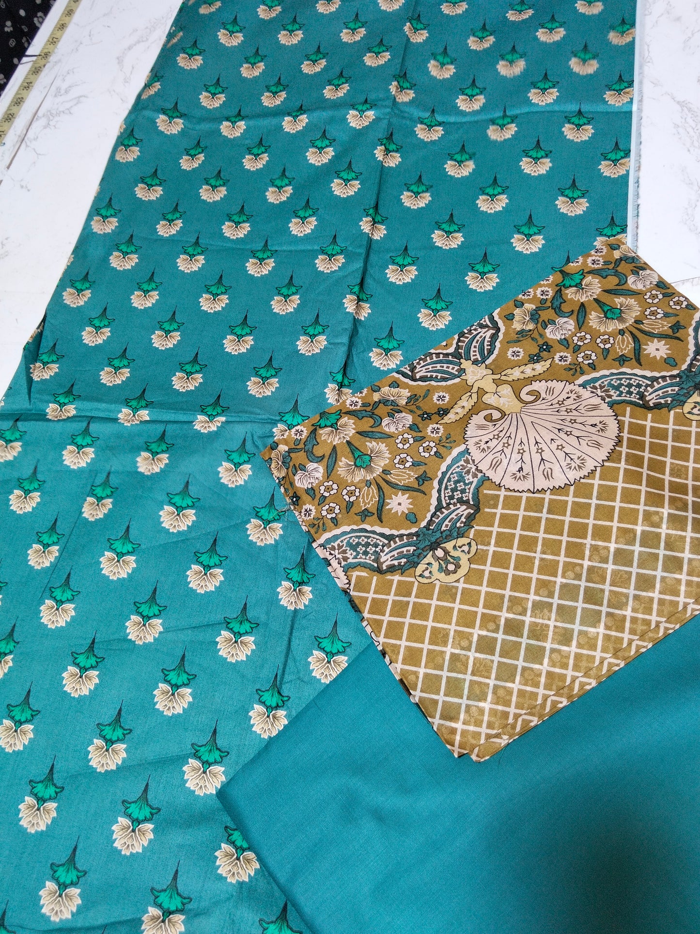 Sale printed lawn 3pc