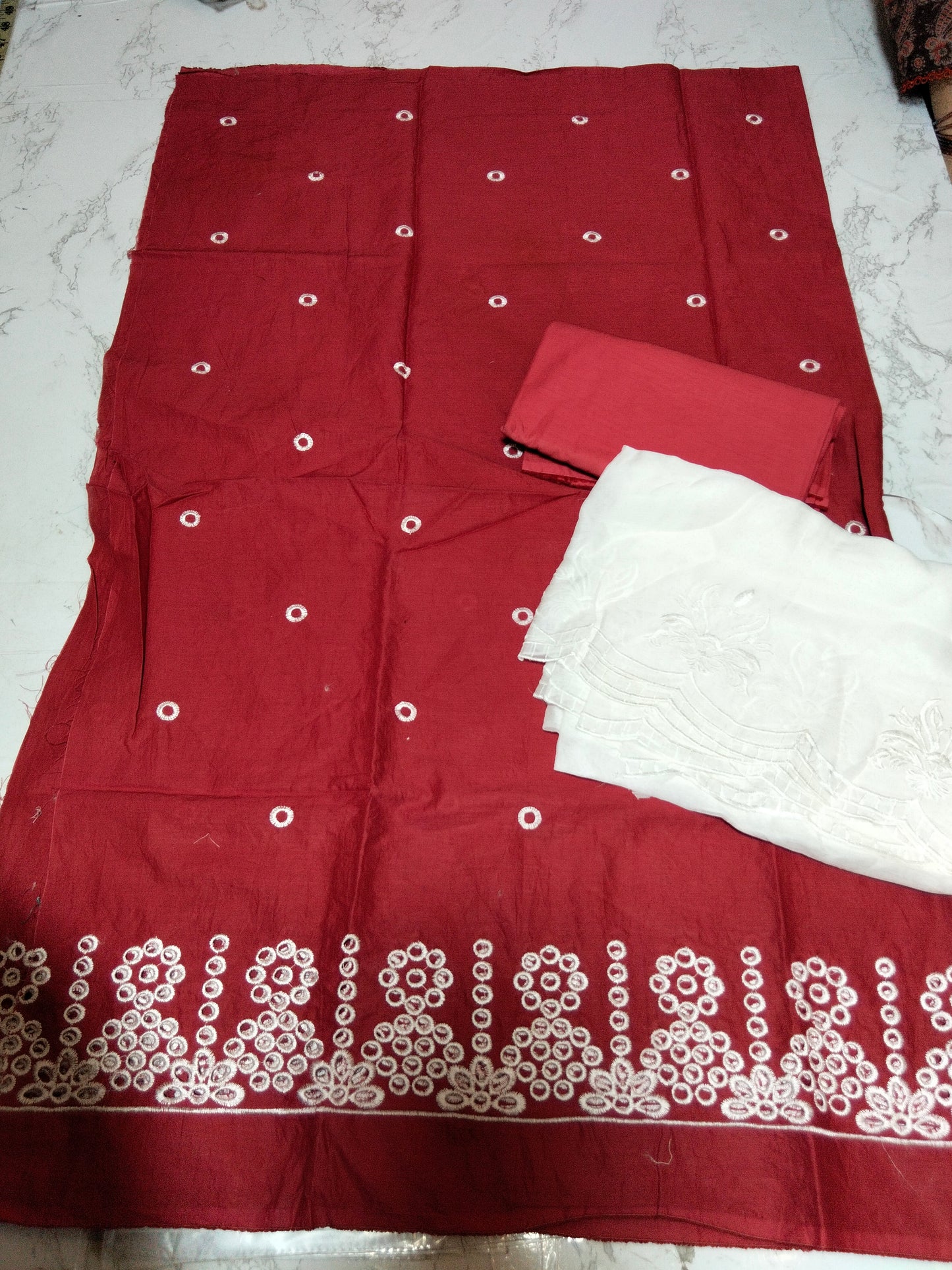Sale lawn embroidered 2 pc+Chiffon Embroidered Duppata
