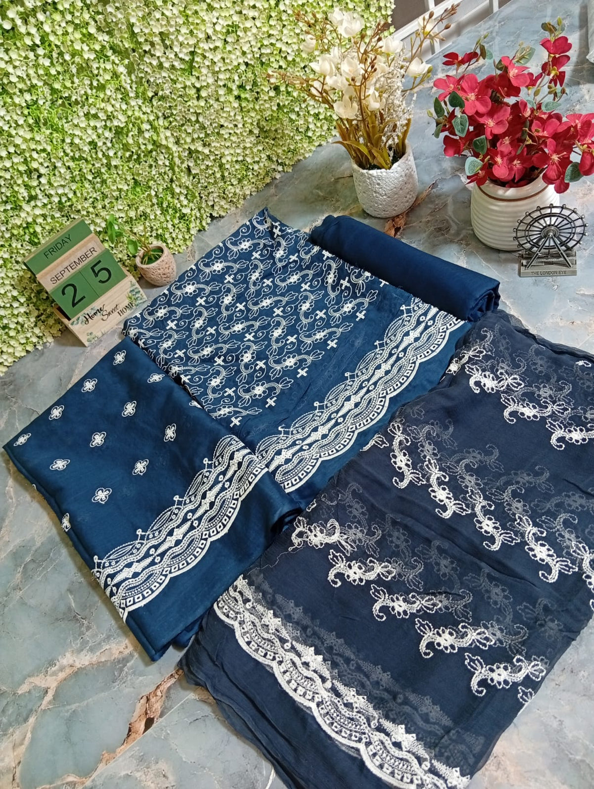 Sale Riaz arts embroided lawn 3pc with plain trouser and embroided chiffon dupatta