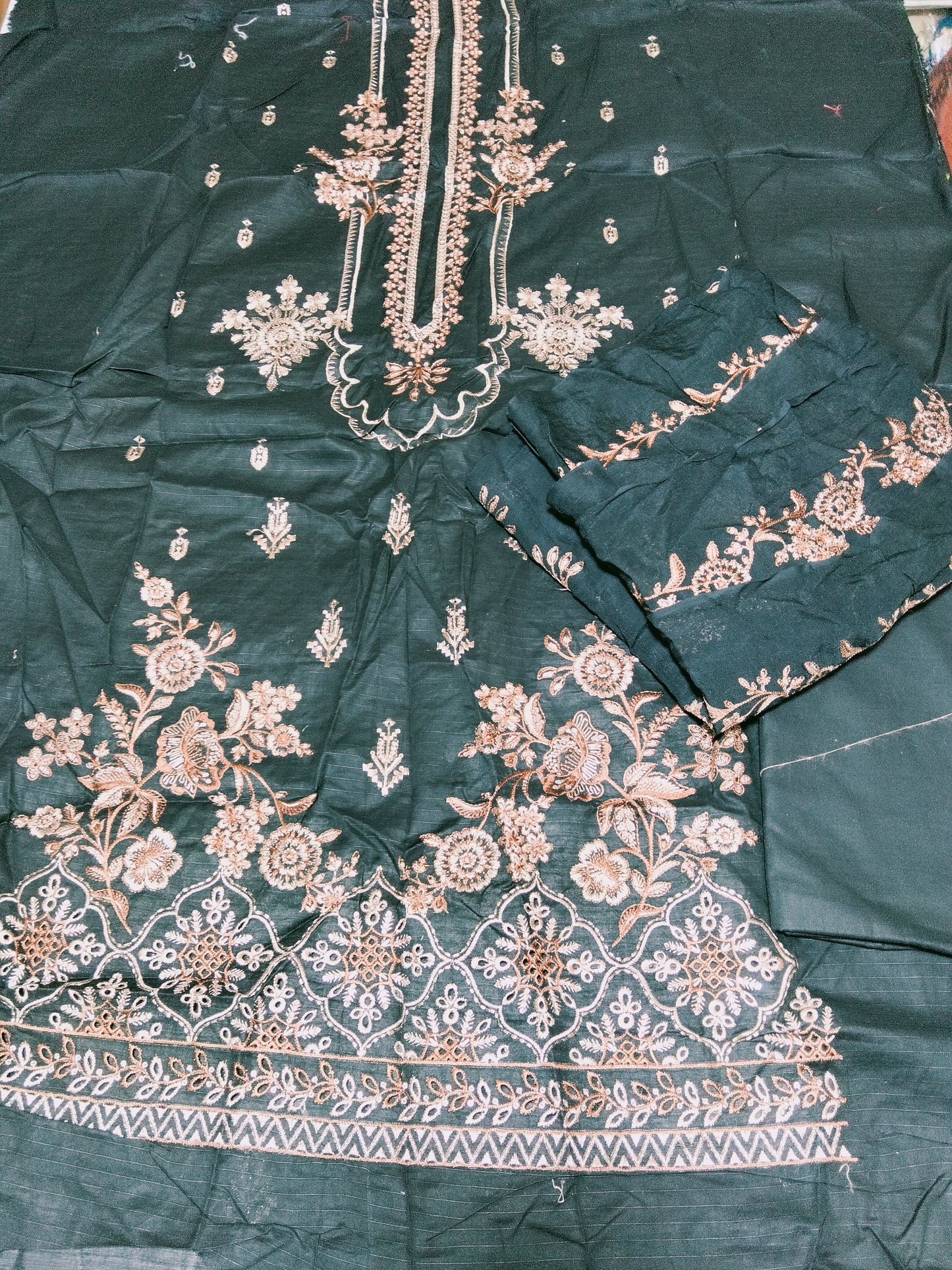 Sale Embroided lawn 3pc