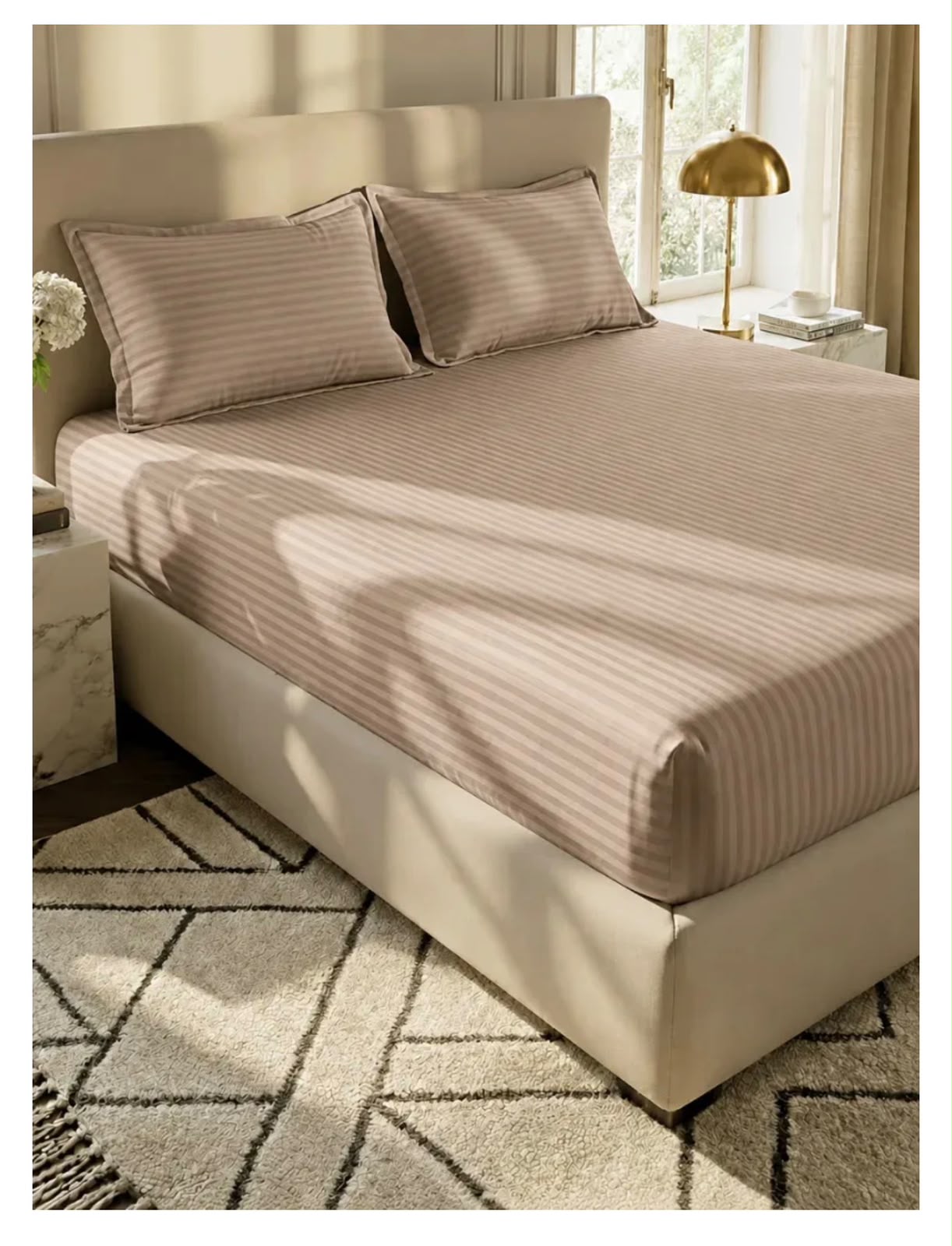 King size fitted bed sheet with 2 pillow covers leather embosed cotton satin (72*78)
Color (tee pink)