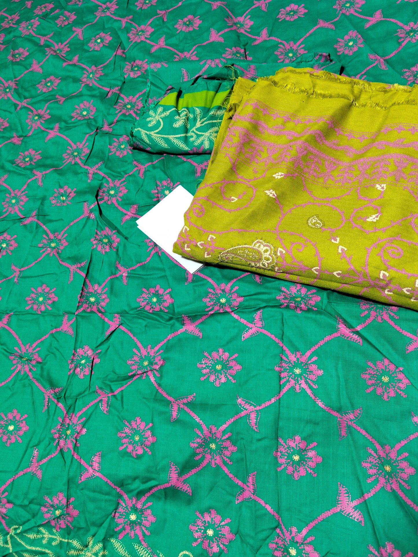 Alkaram block printed lawn shirt and shwal 2pc