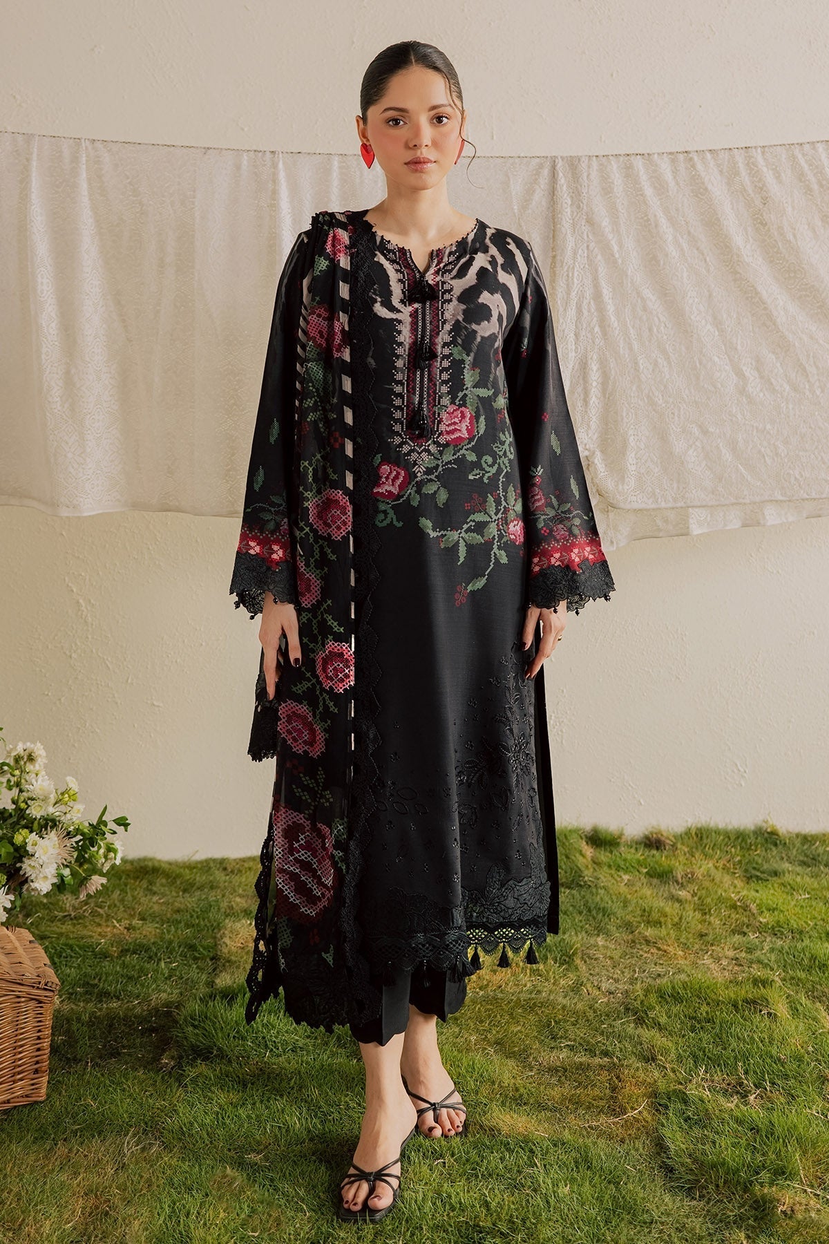 Nureh gardenia luxury embroidered 3pc