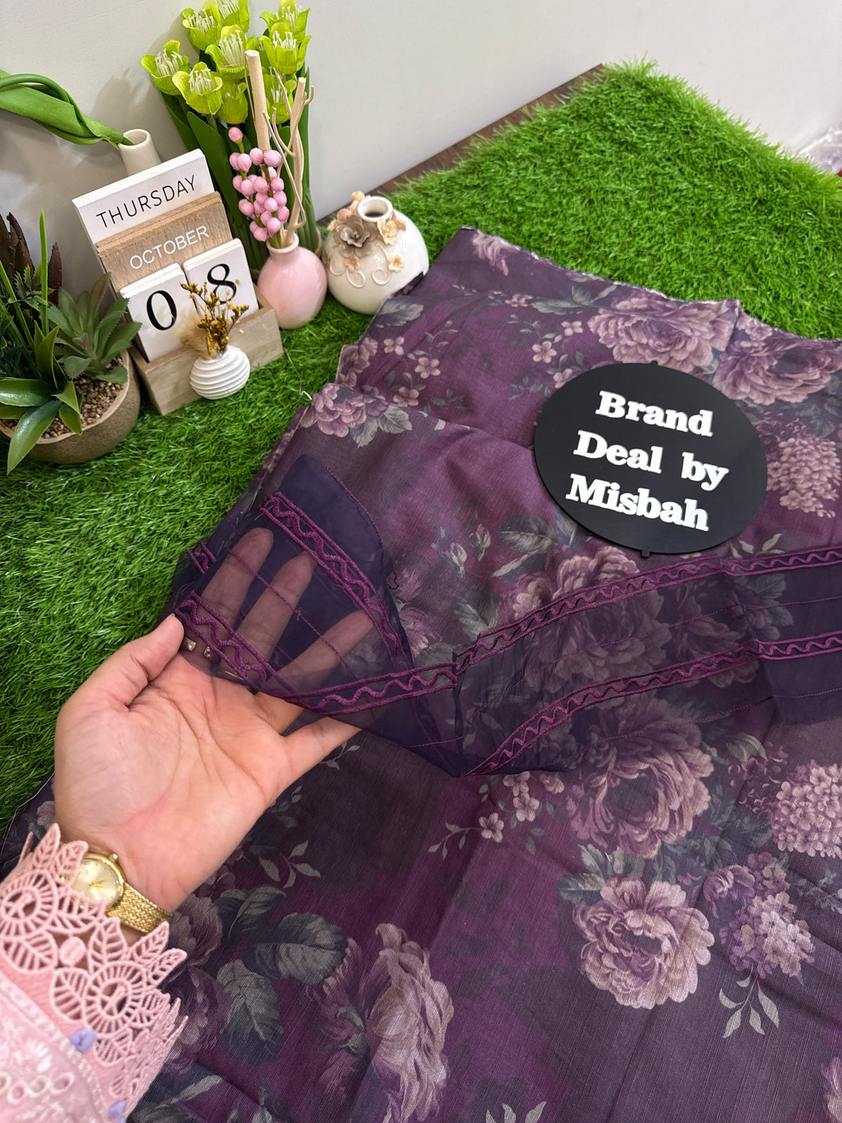 Iznik khadar allover print 2pc with embroided patch (patch ka design change hoskta hy)
