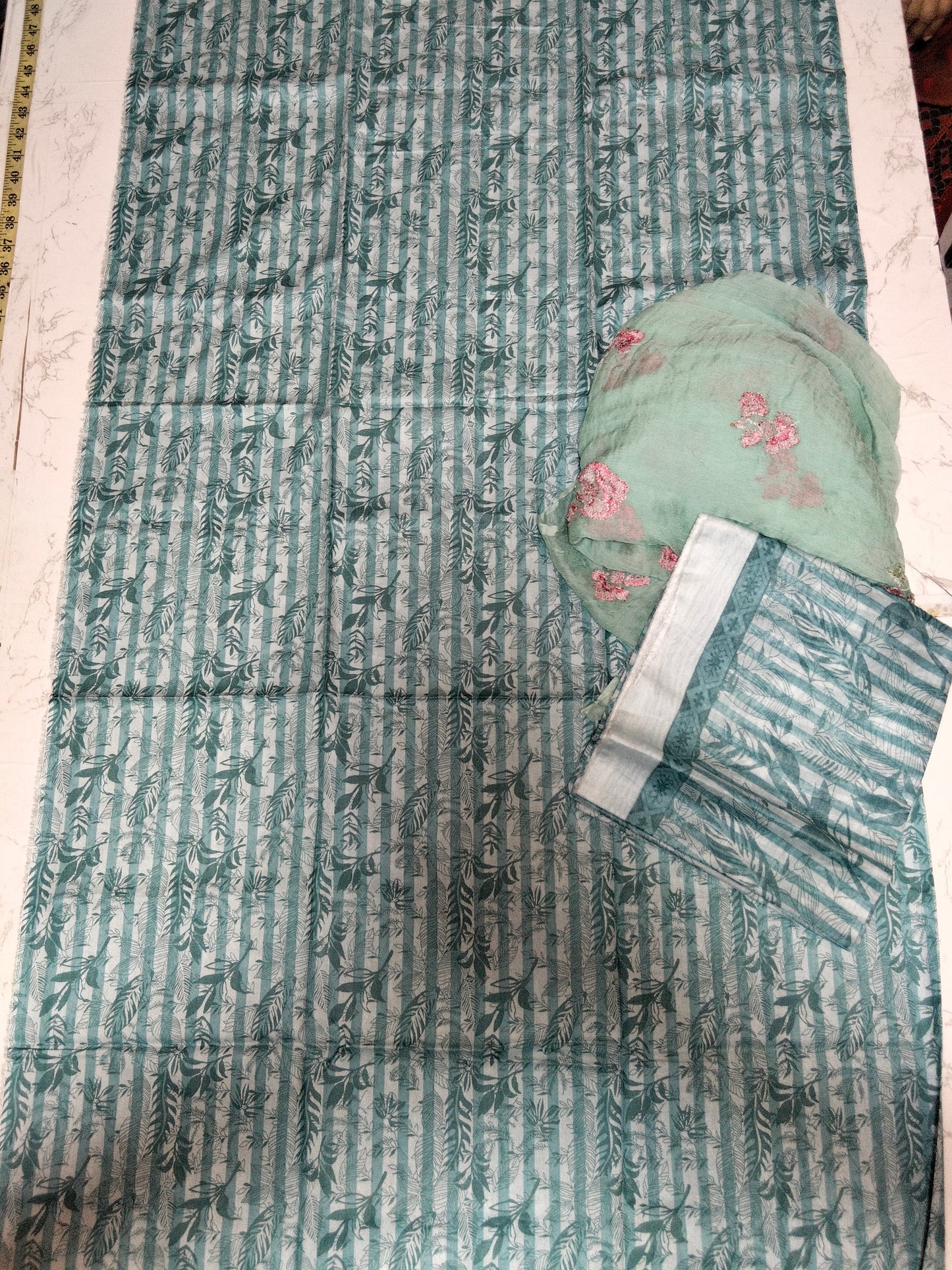 Sale printed lawn 2pc shirt and Duppata+Breeze embroidered pur chiffon dupatta