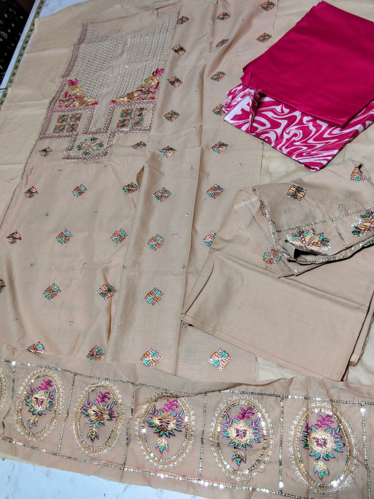 Sale Embroidered lawn 2pc+Printed lawn 2pc