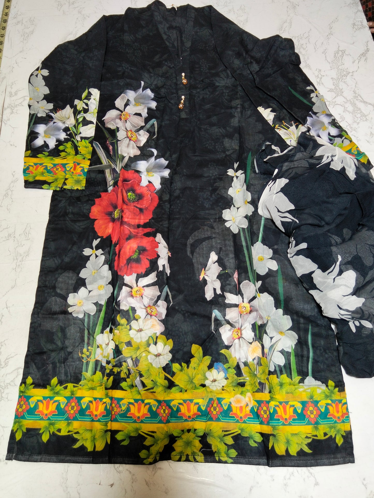 Sale (XS) lawn printed shirt + pure chiffon dupatta