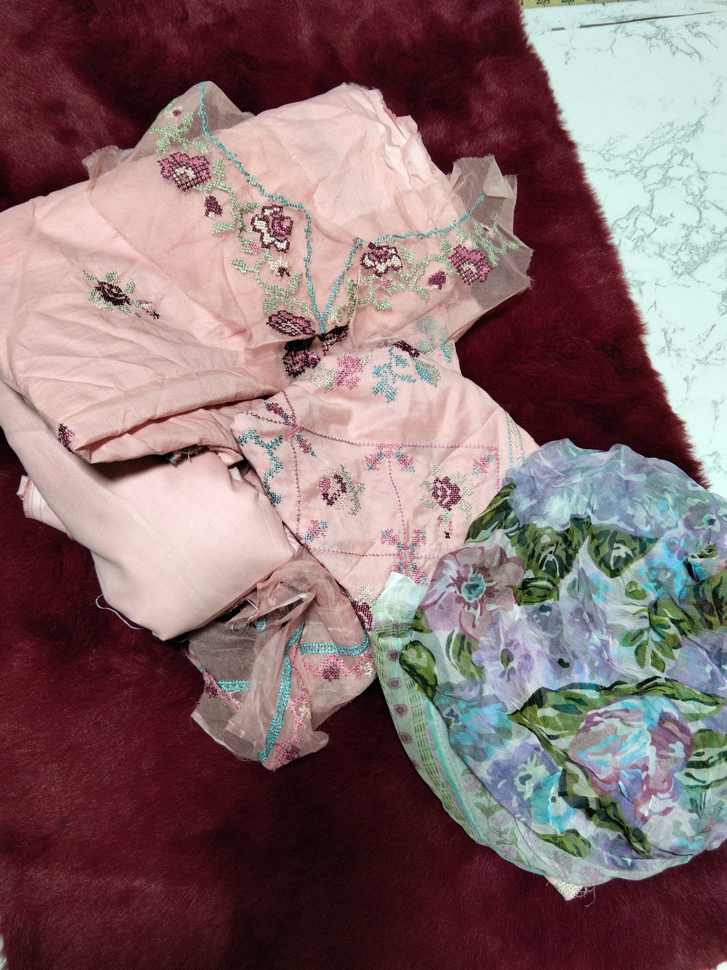 Sale Zara Shahjanan Embroided lawn 3pc back missing with printed pure chiffon dupatta
