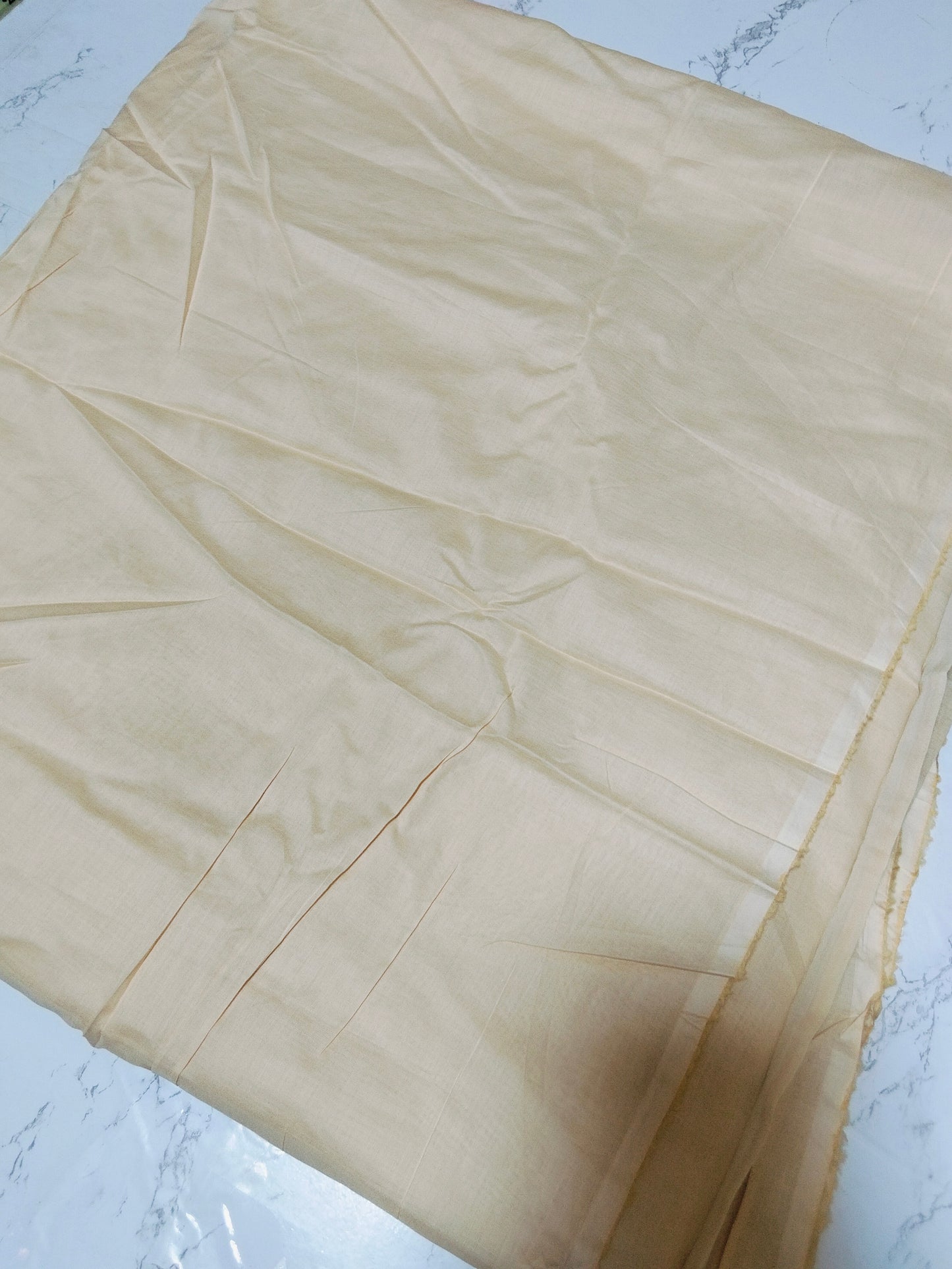 Sale Maria b plain lawn 2 PC