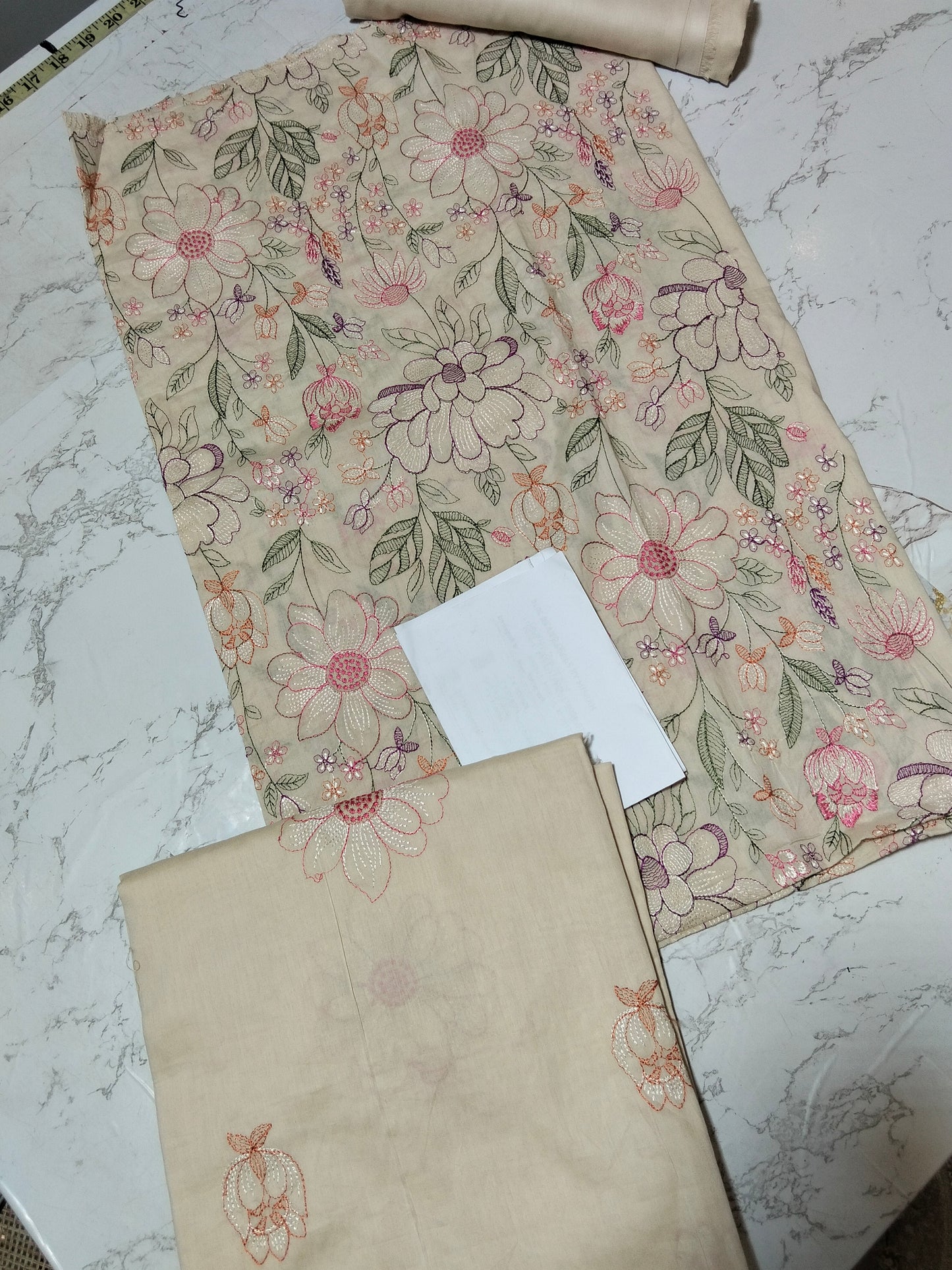 Sale breeze embroided lawn 3pc